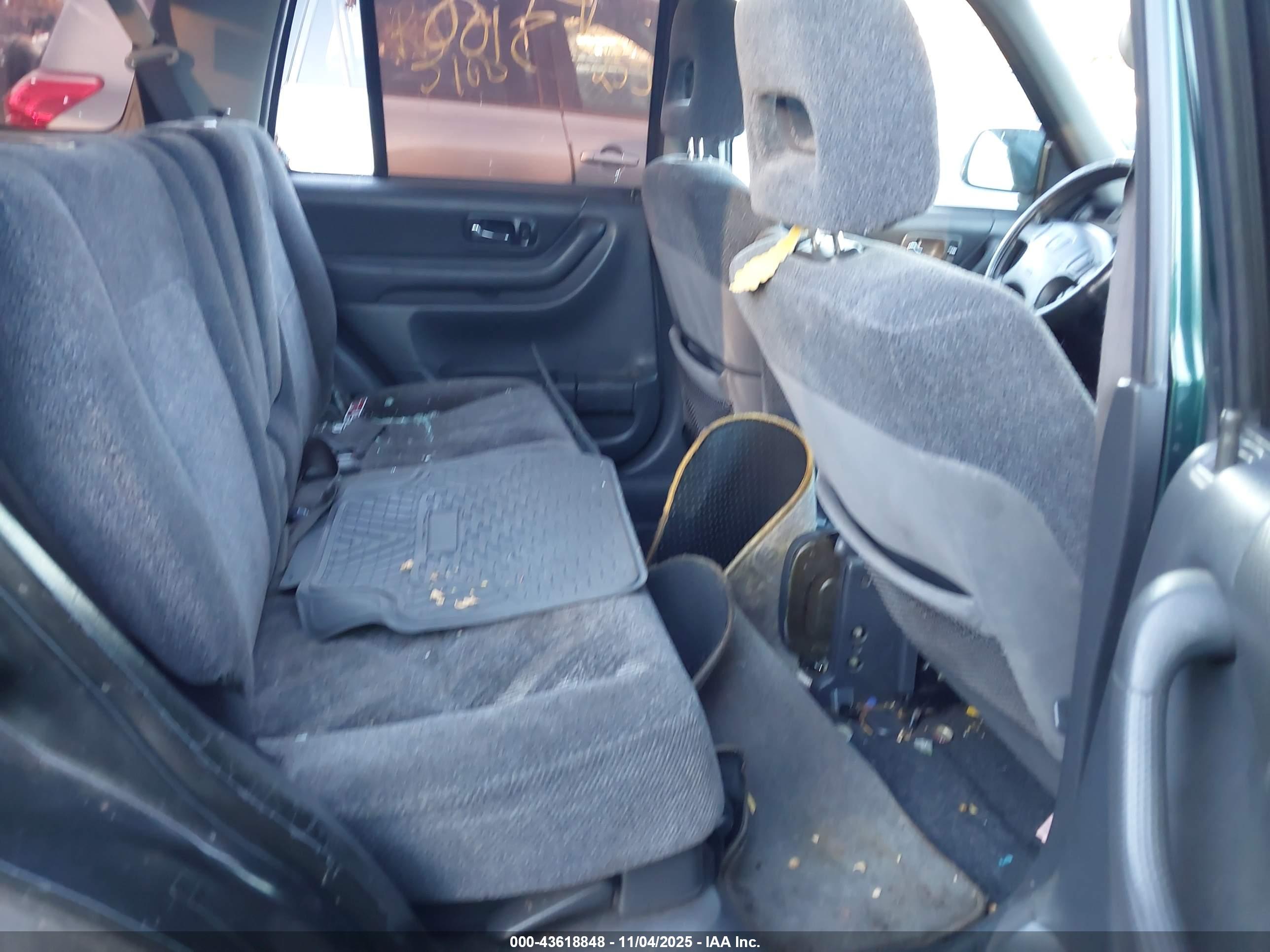 HONDA CR-V image 8
