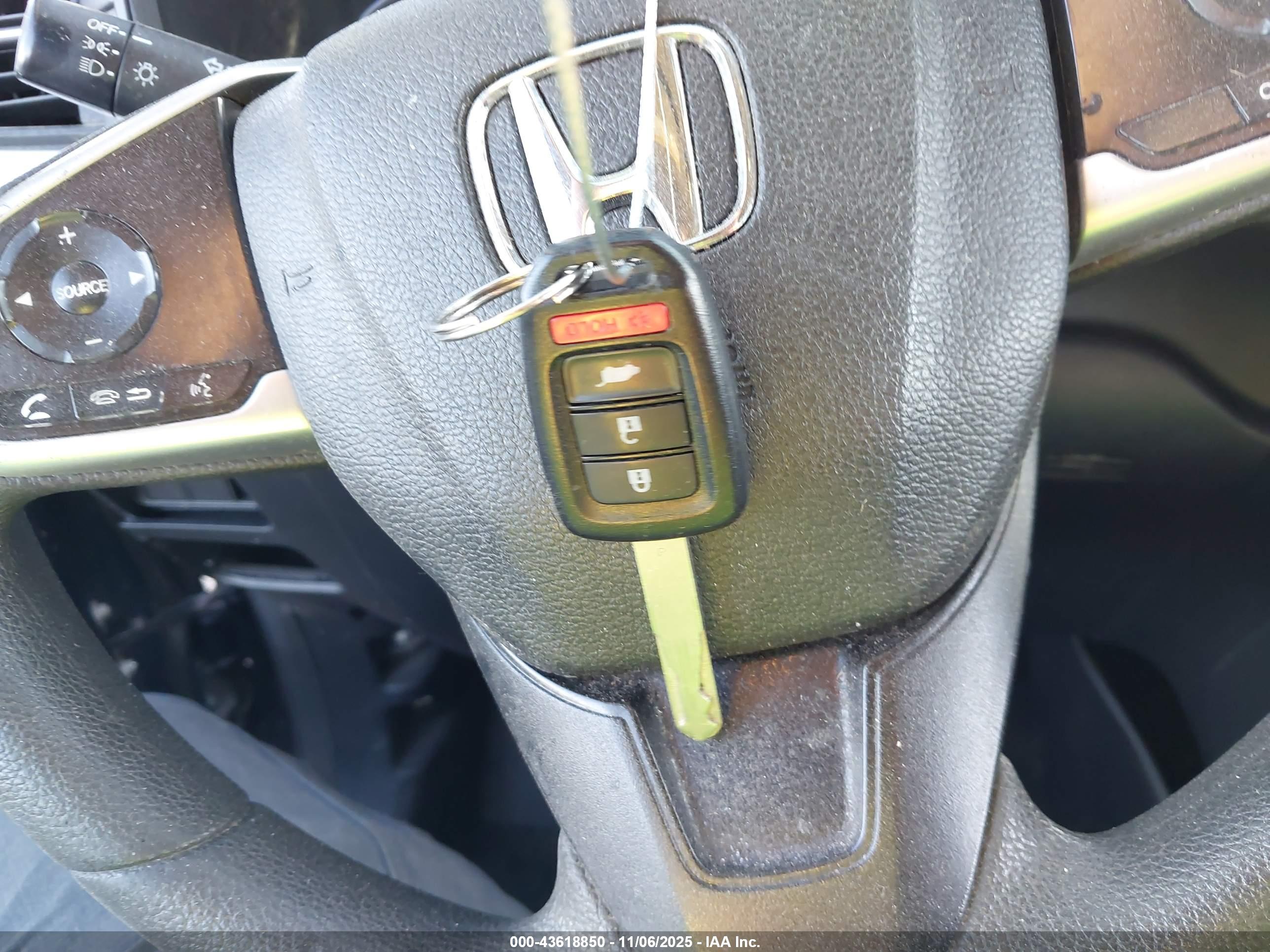 HONDA CR-V image 11
