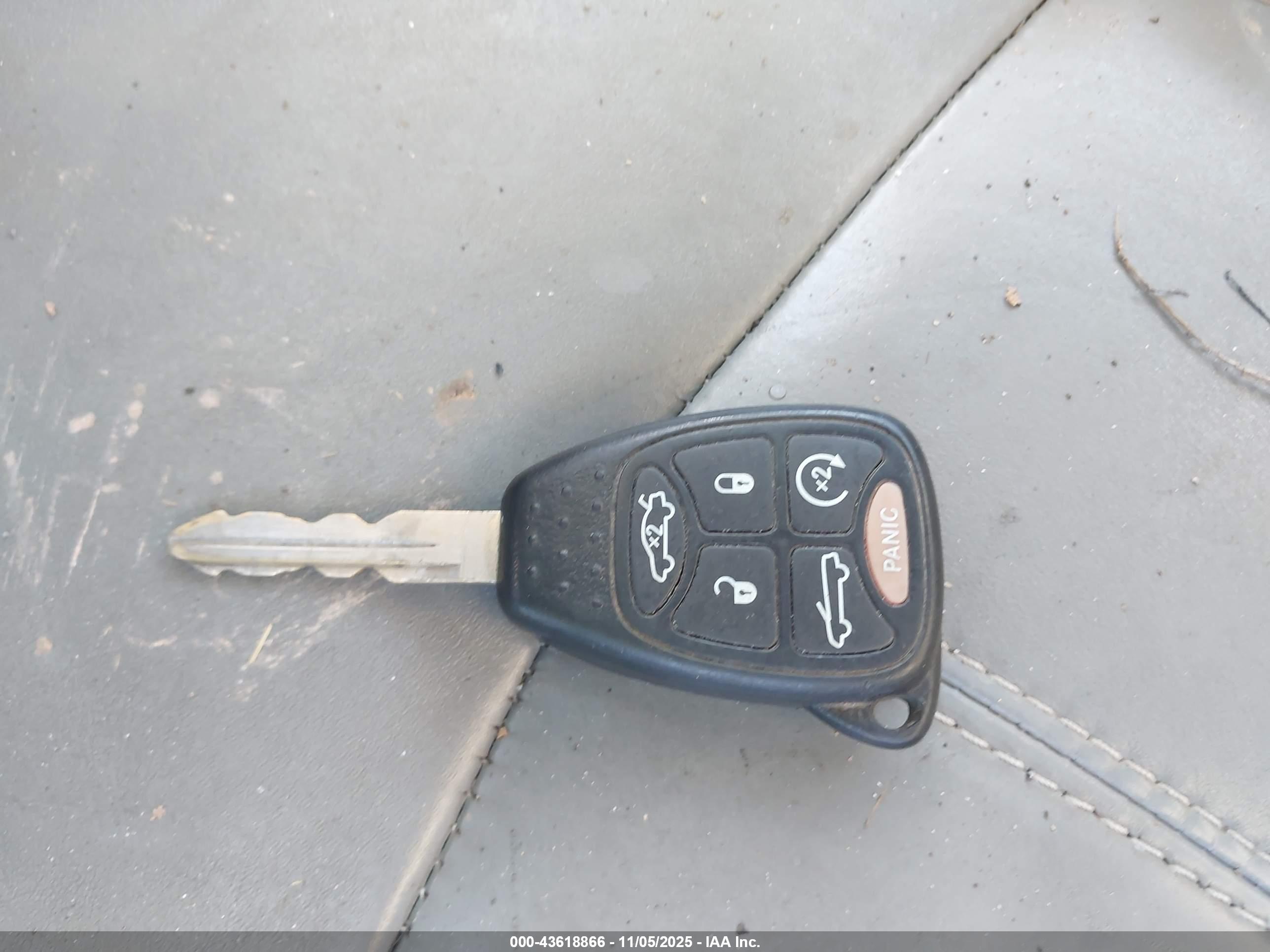 CHRYSLER SEBRING image 11