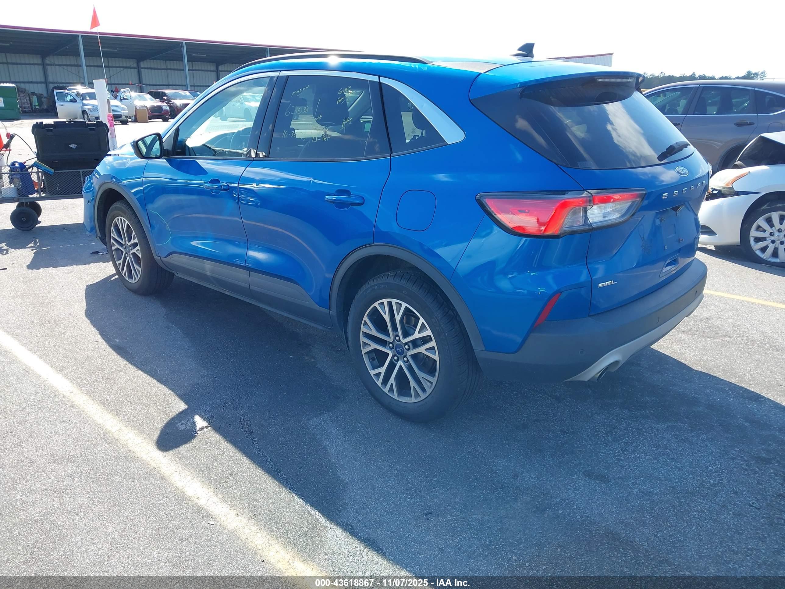 FORD ESCAPE image 3