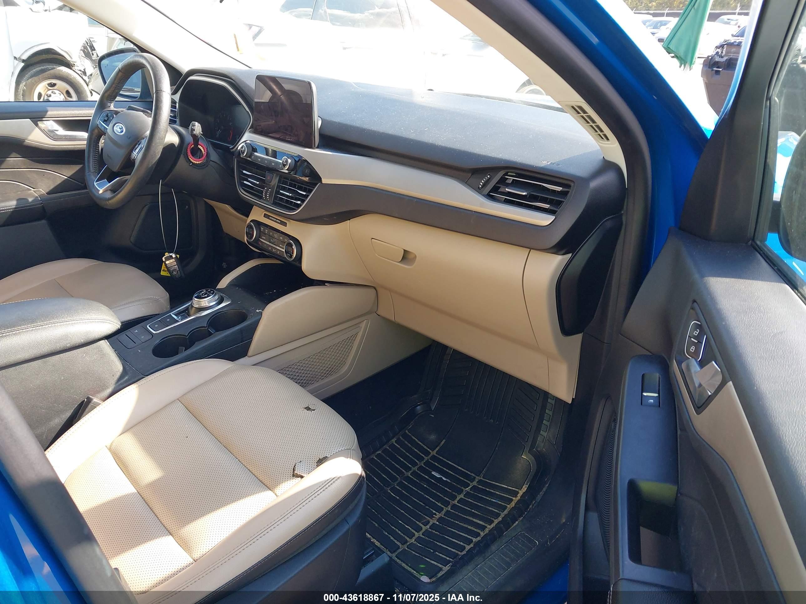 FORD ESCAPE image 5
