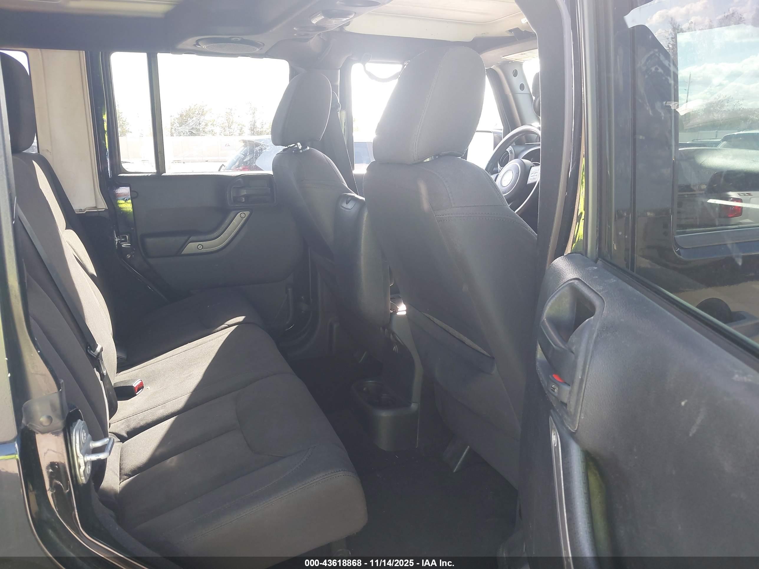 JEEP WRANGLER image 8