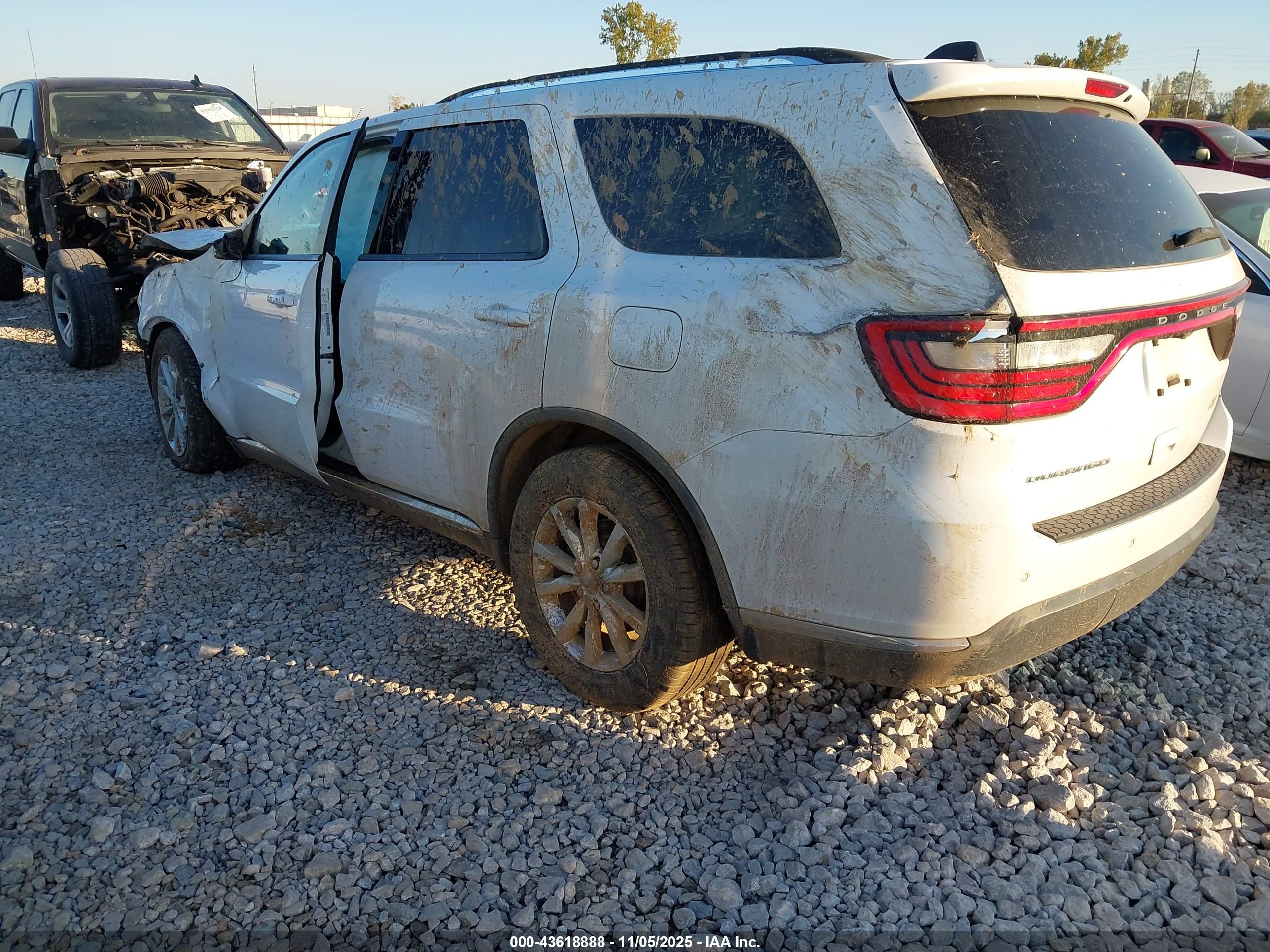 DODGE DURANGO image 3
