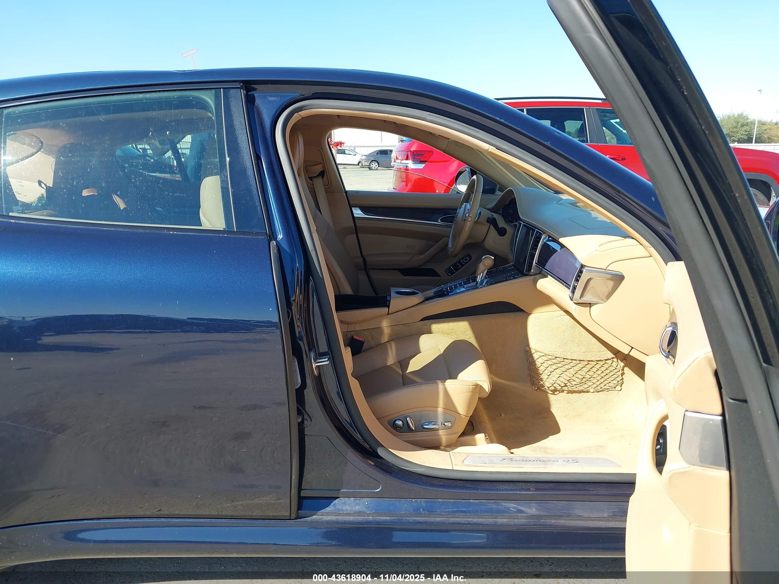 PORSCHE PANAMERA image 5
