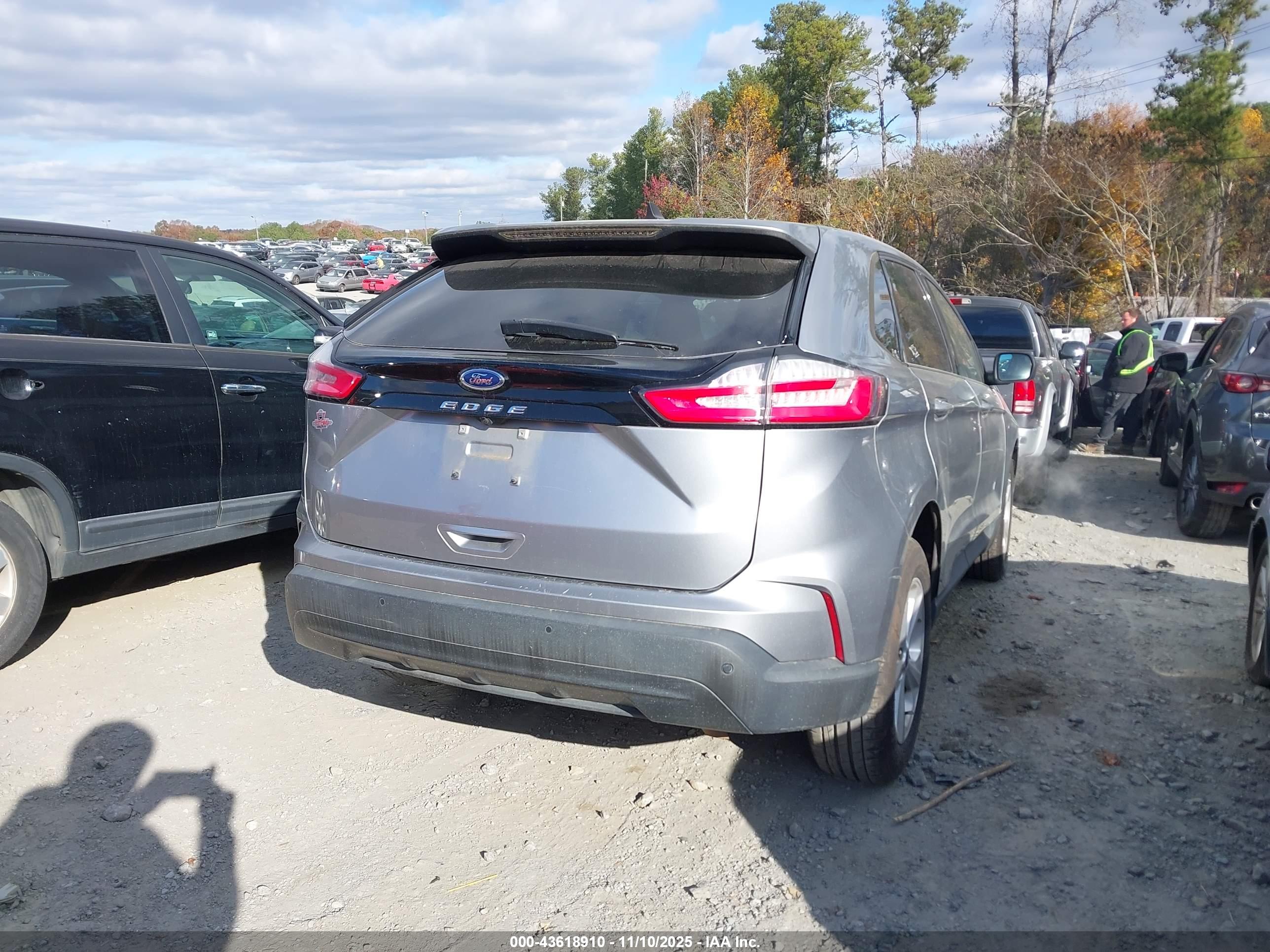 FORD EDGE image 4