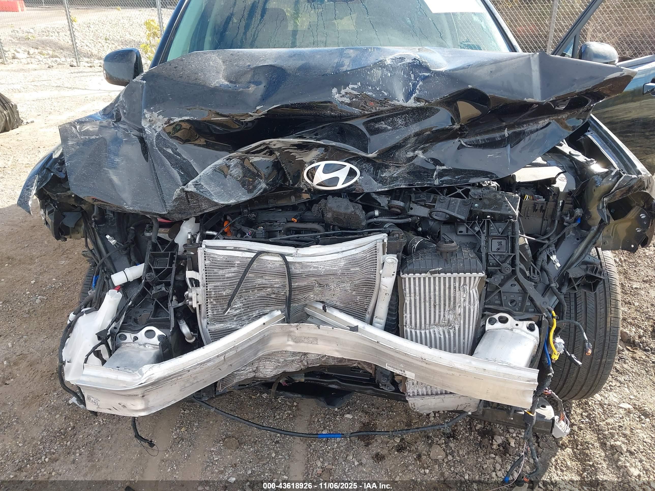 HYUNDAI SANTA image 10