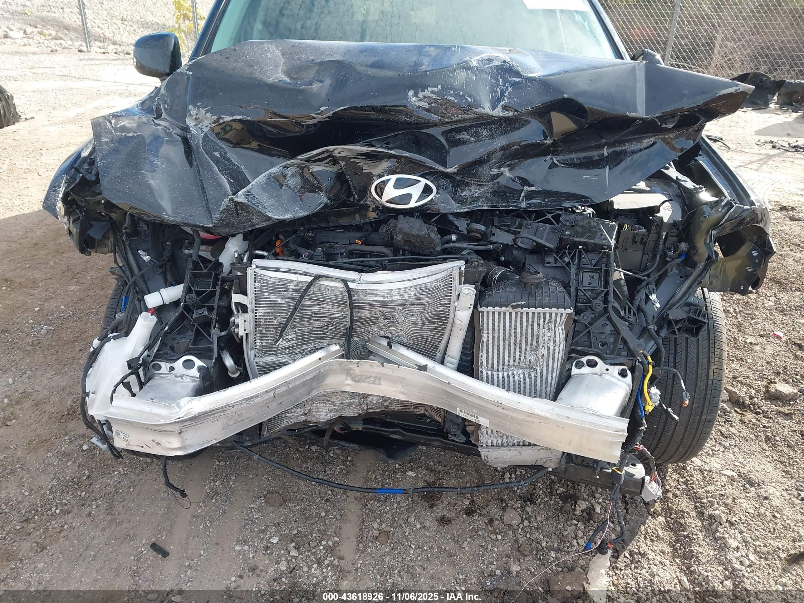 HYUNDAI SANTA image 6