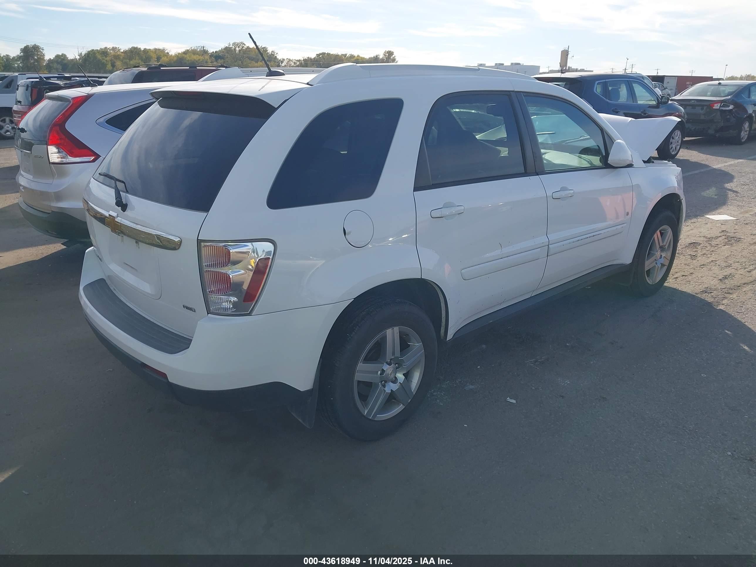 CHEVROLET EQUINOX image 4