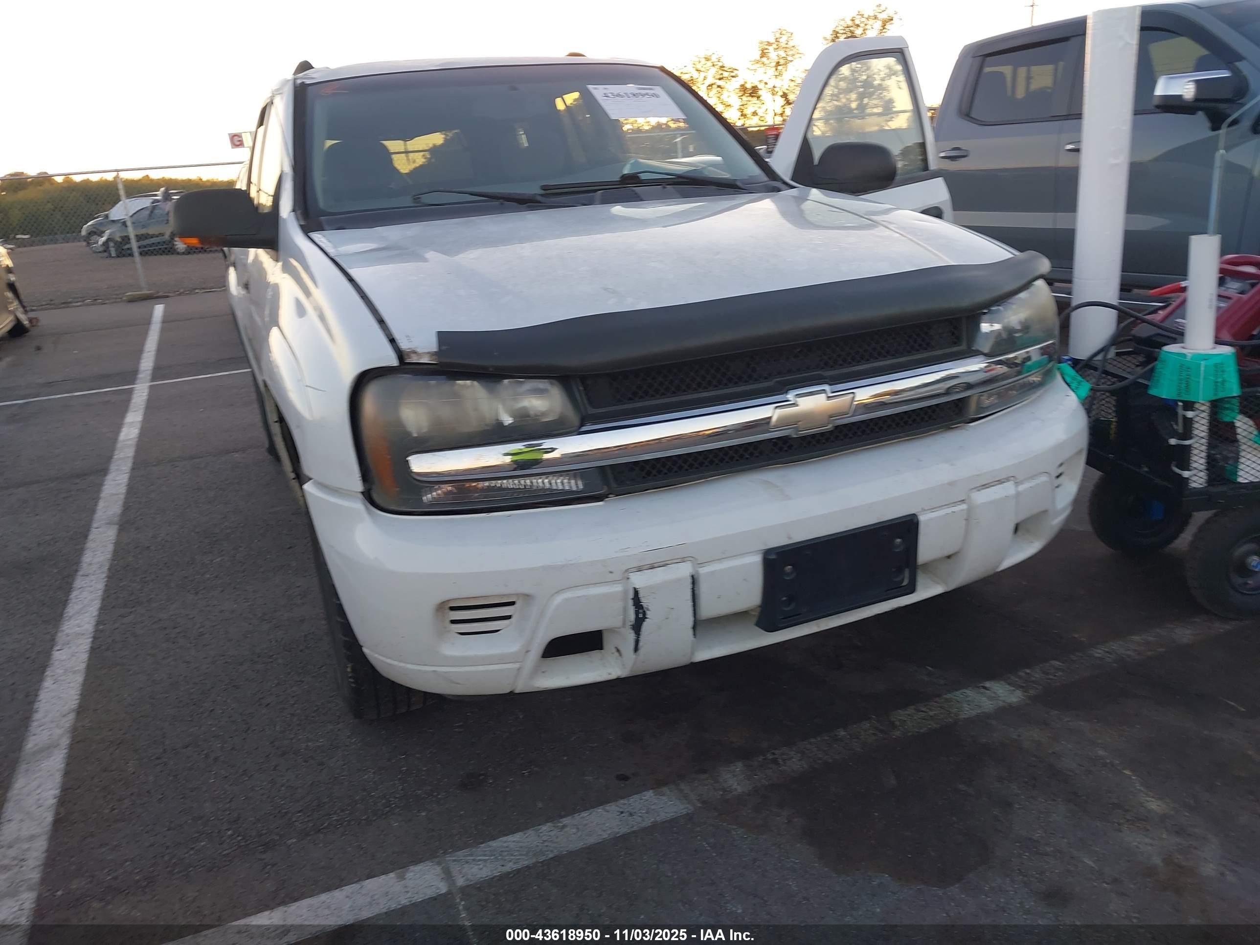 CHEVROLET TRAILBLAZER image 6