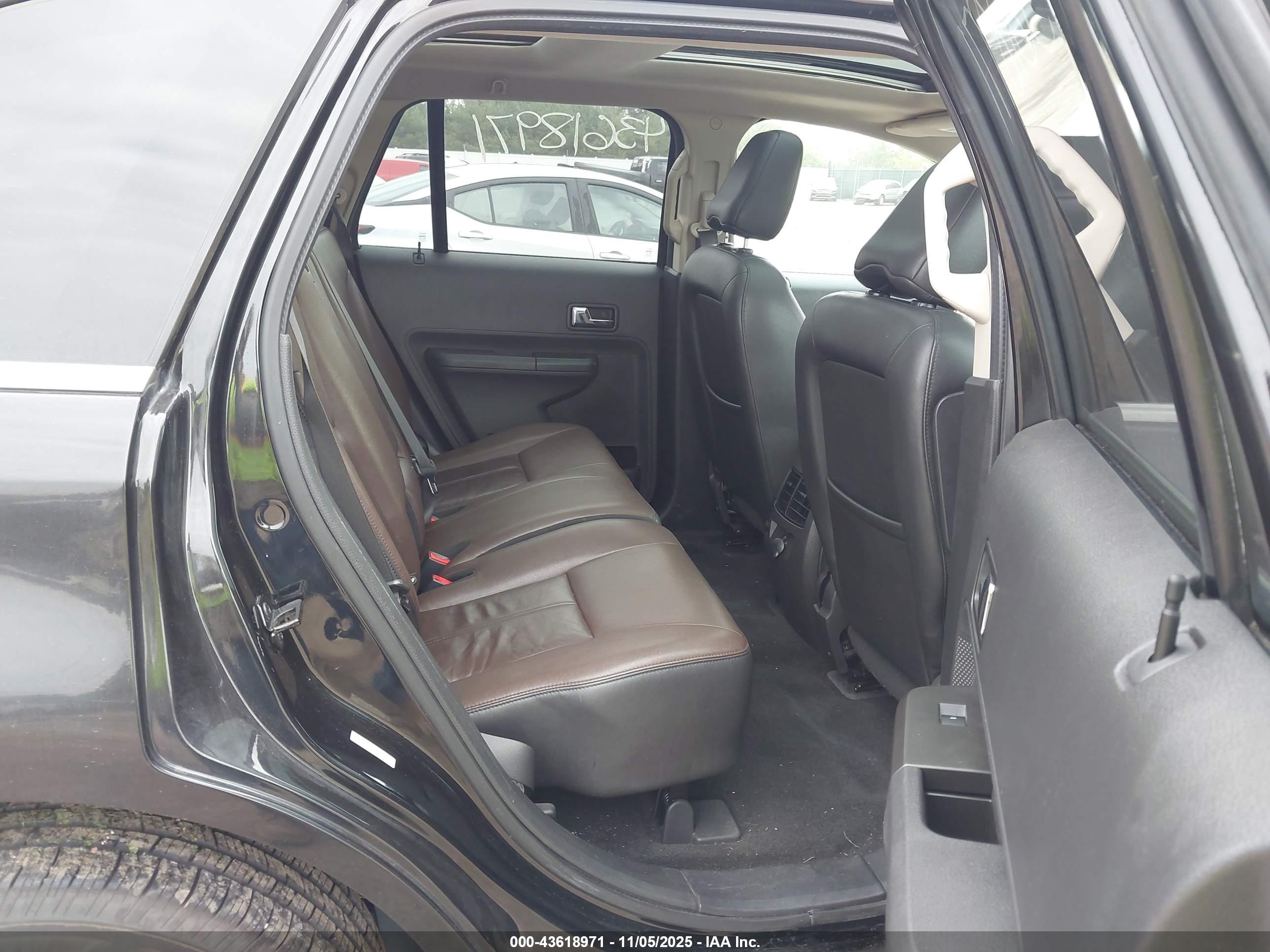 FORD EDGE image 8