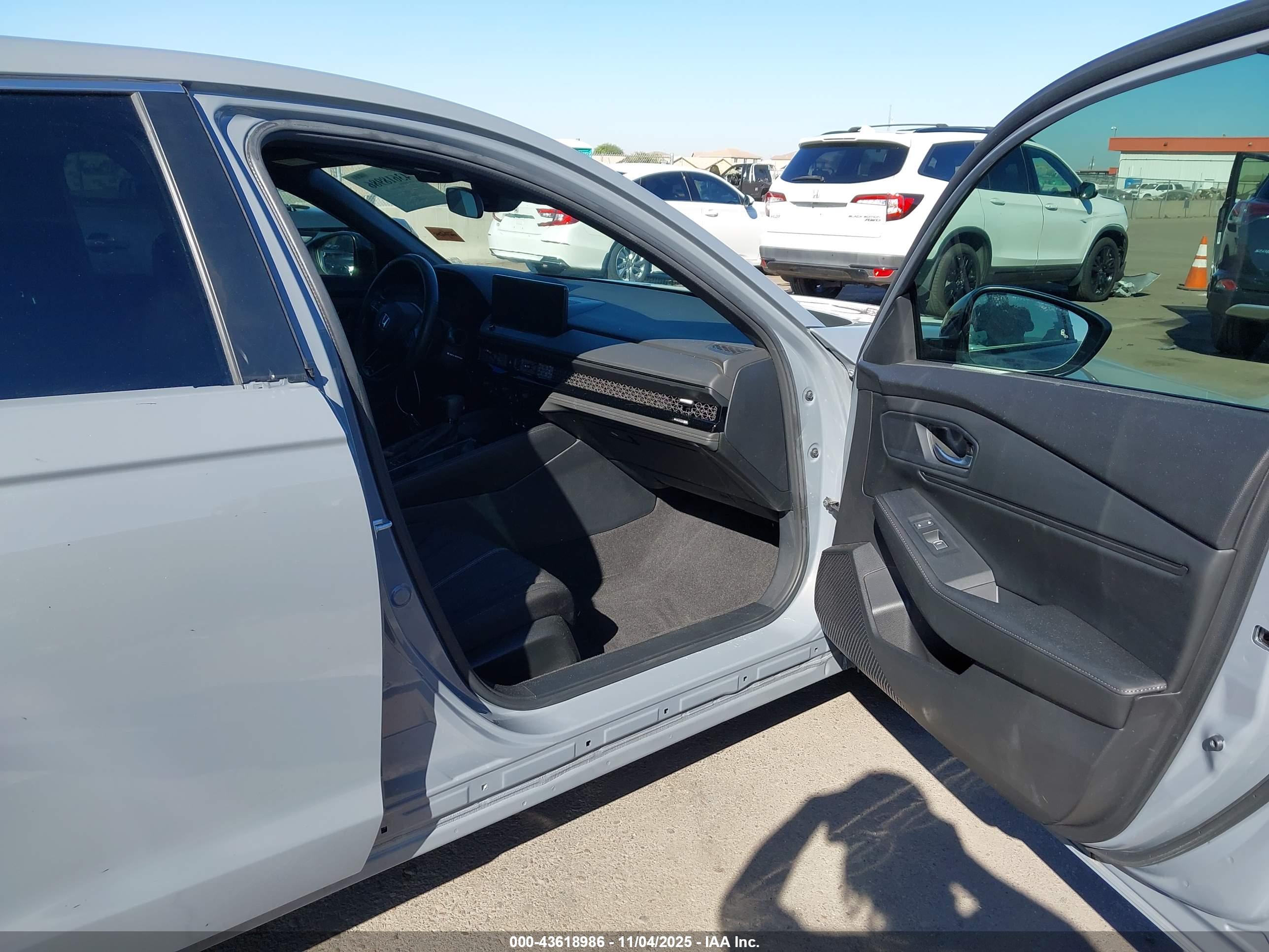 HONDA ACCORD image 5