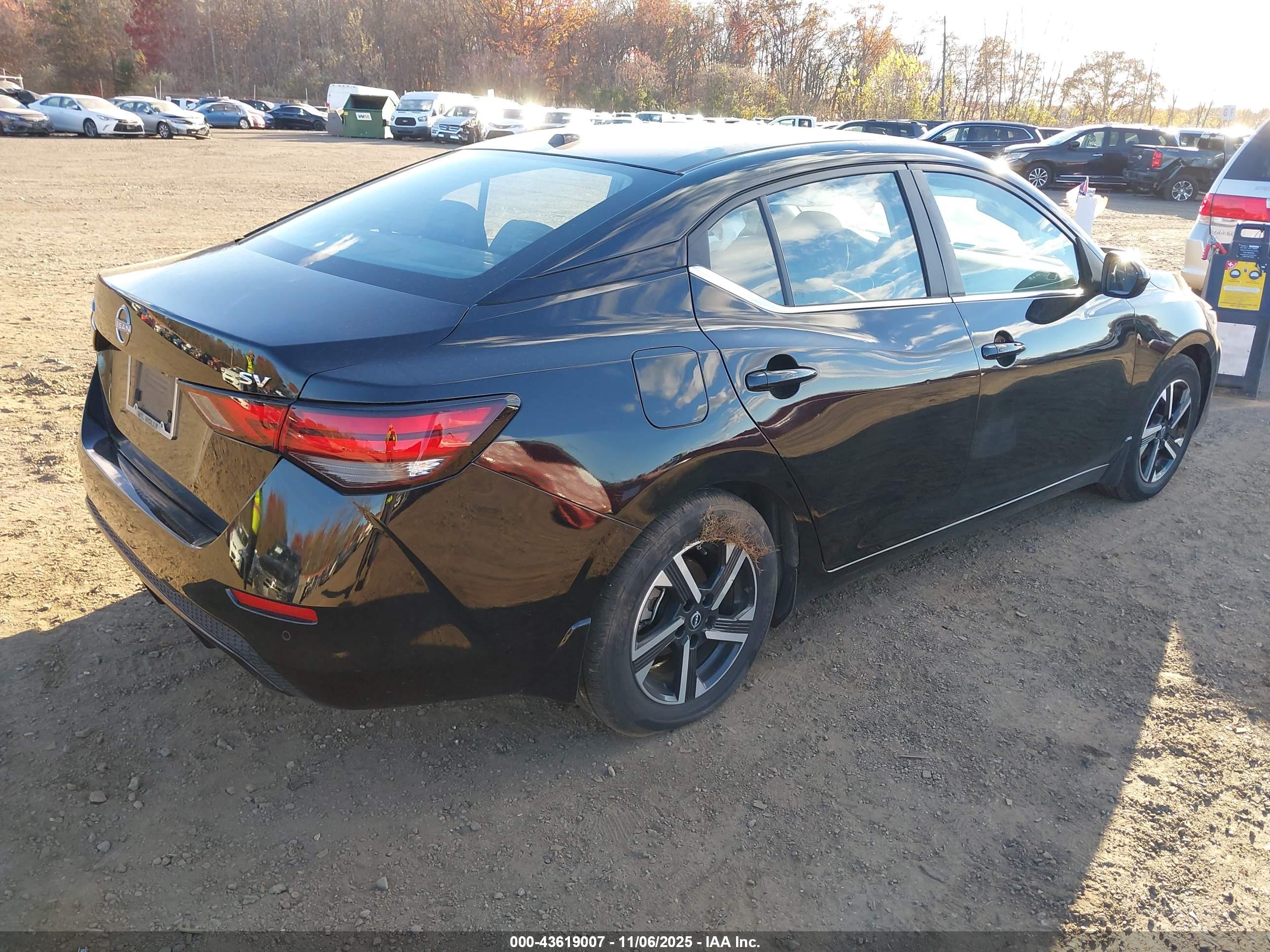 NISSAN SENTRA image 4