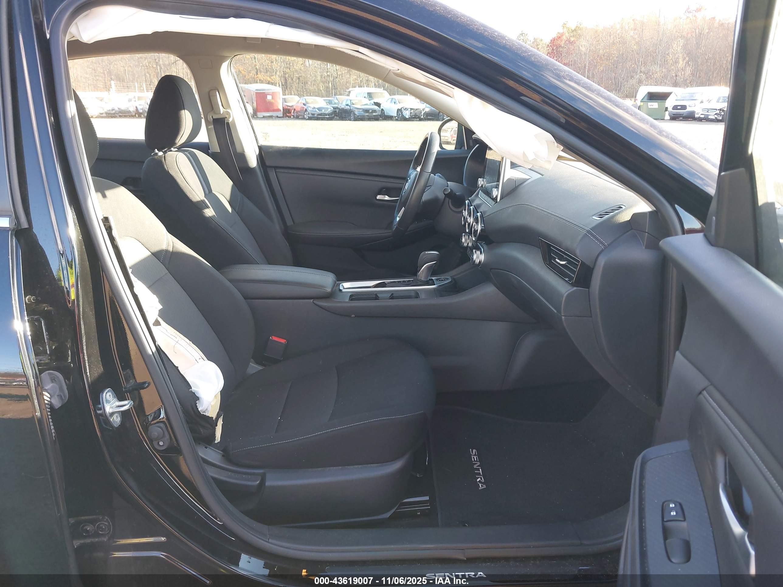 NISSAN SENTRA image 5