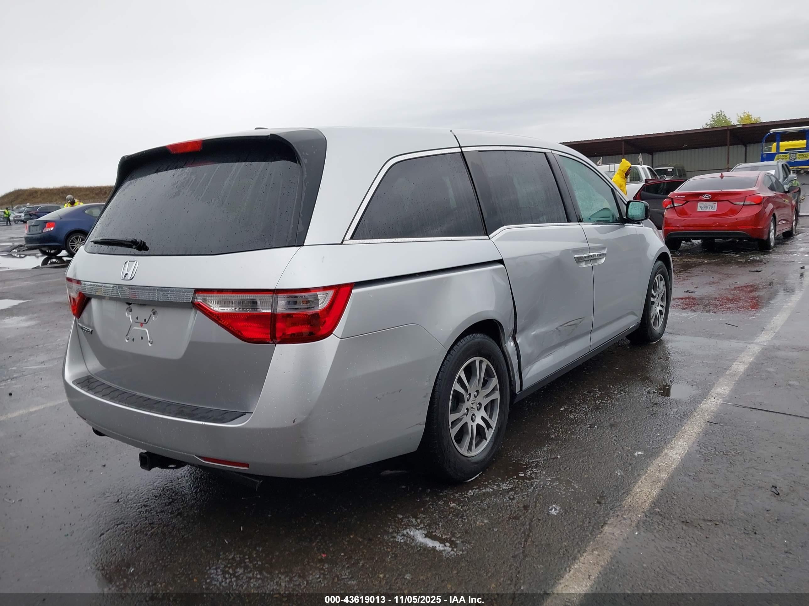 HONDA ODYSSEY image 4