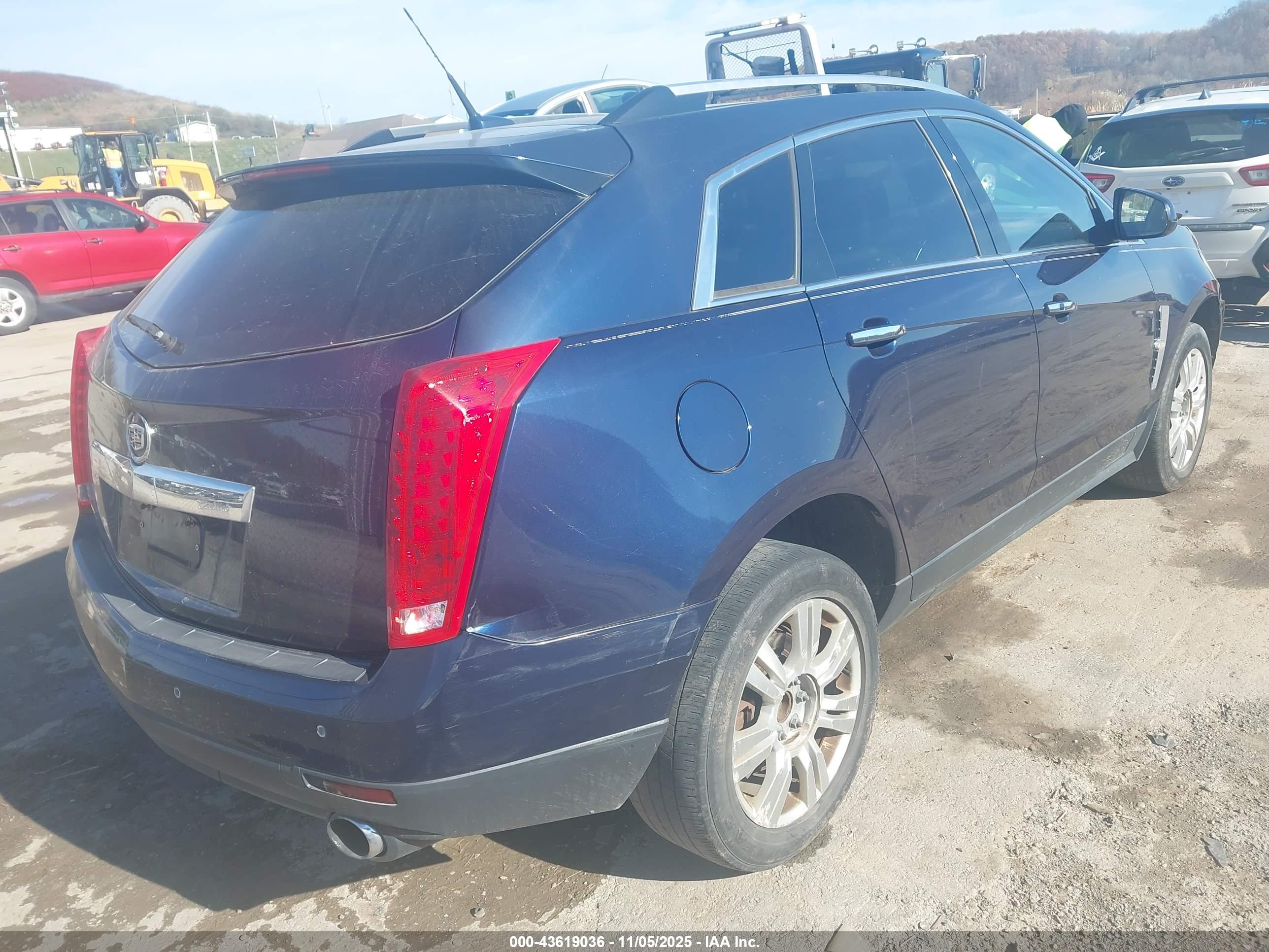 CADILLAC SRX image 4