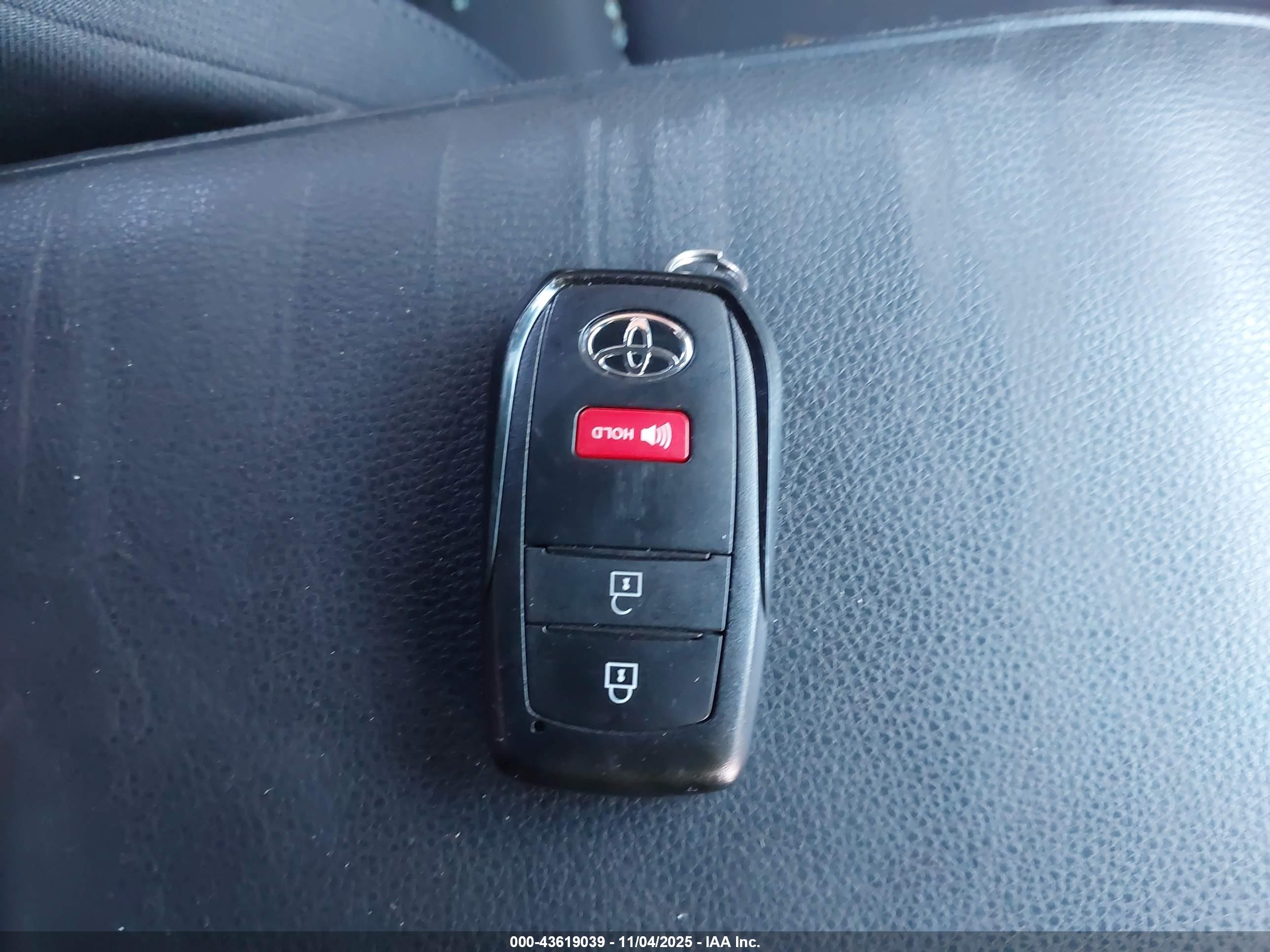 TOYOTA TACOMA image 11