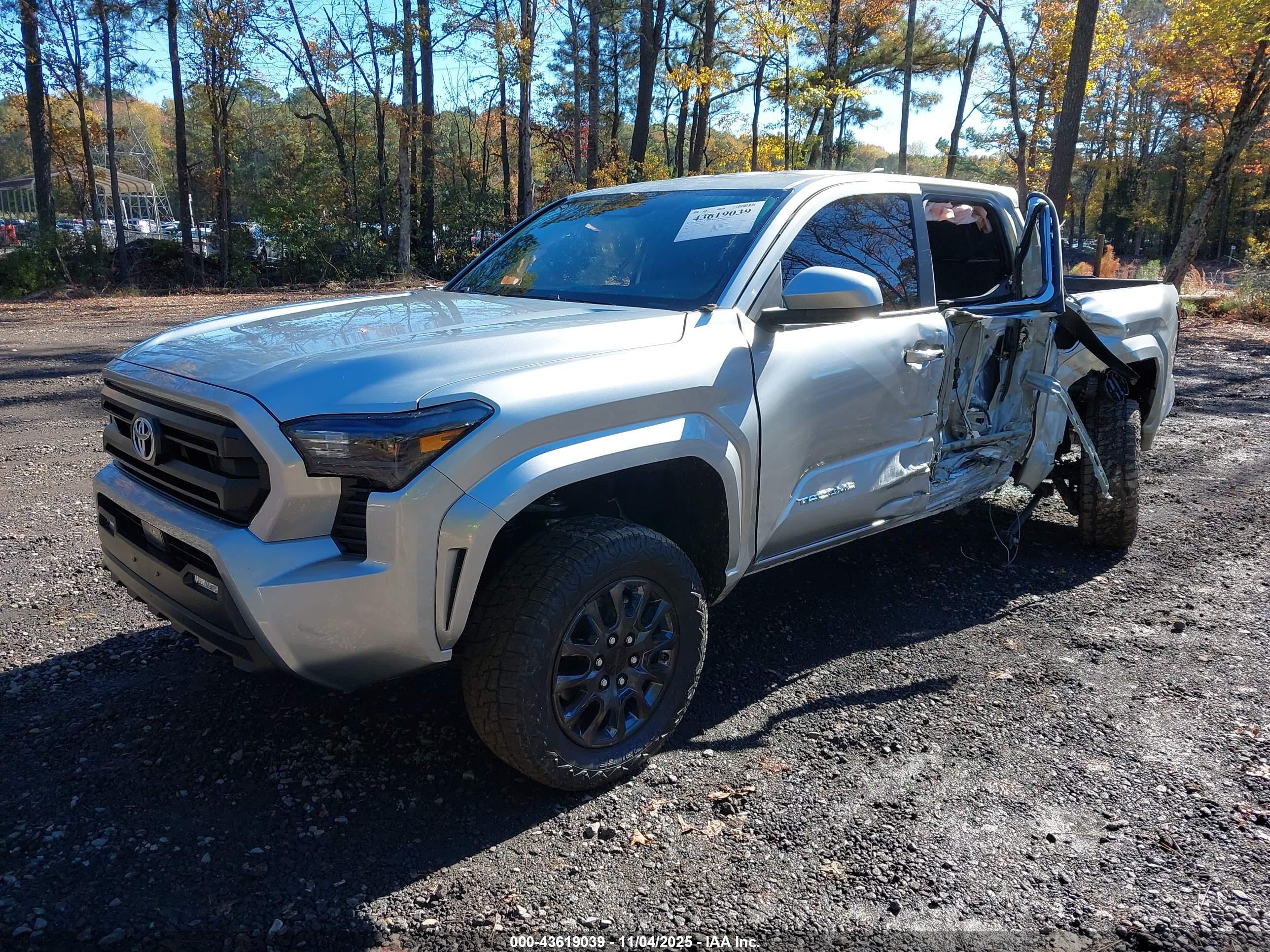 TOYOTA TACOMA image 2