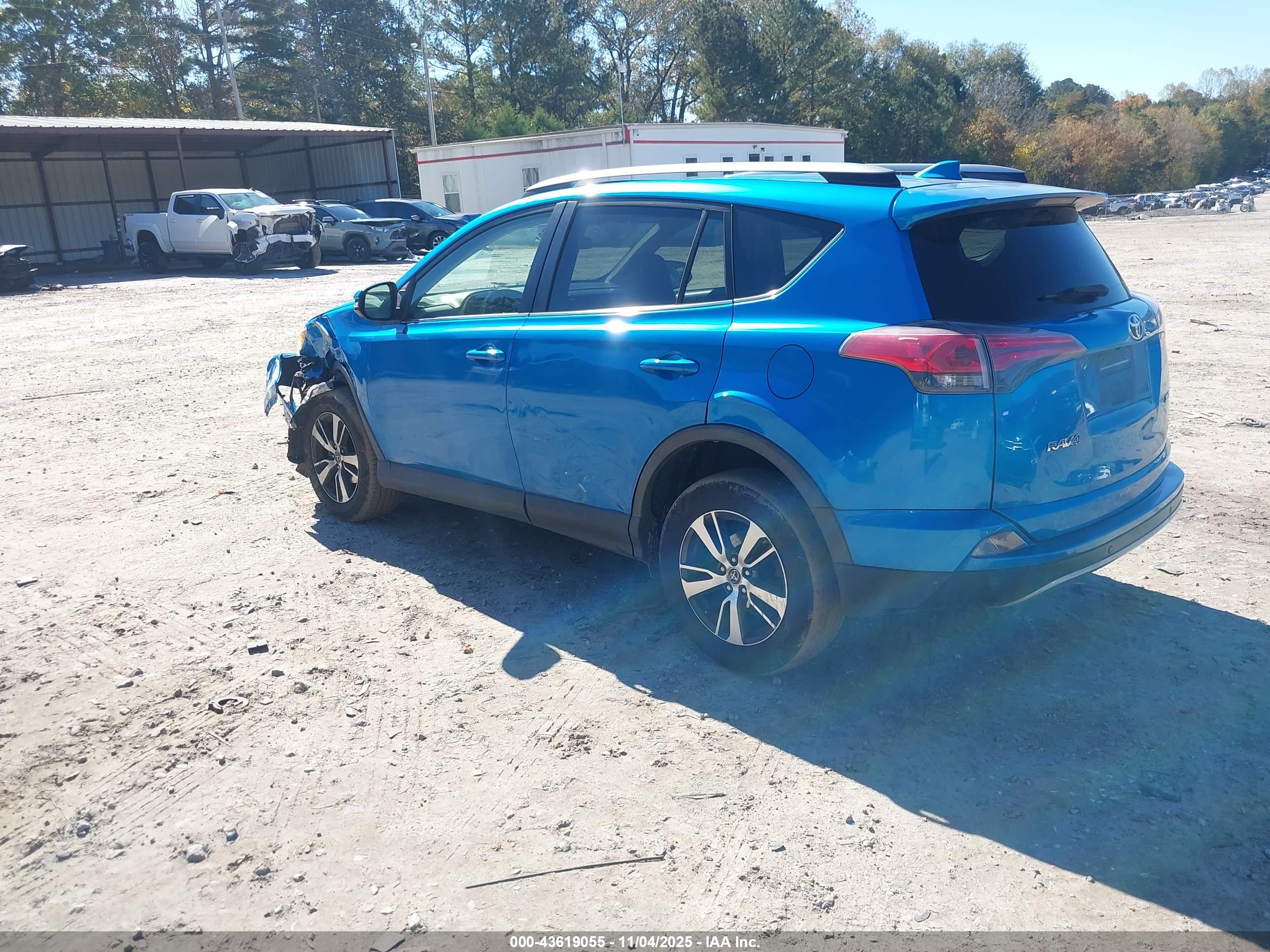 TOYOTA RAV4 image 3