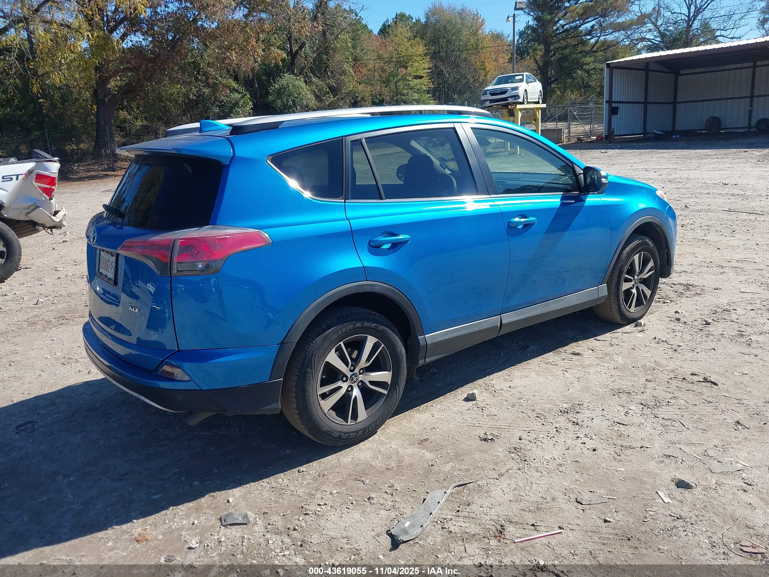 TOYOTA RAV4 image 4