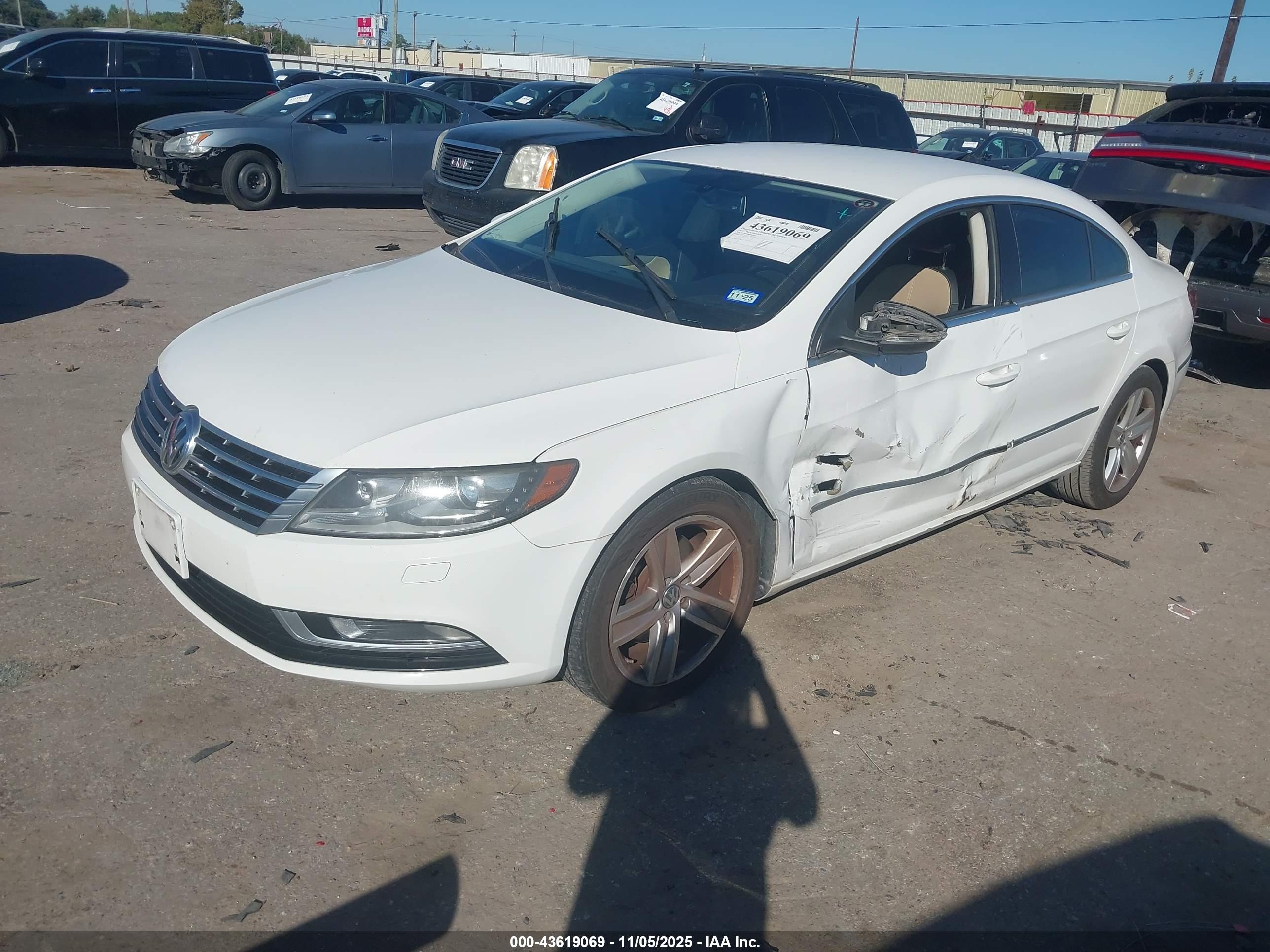 VOLKSWAGEN CC image 2