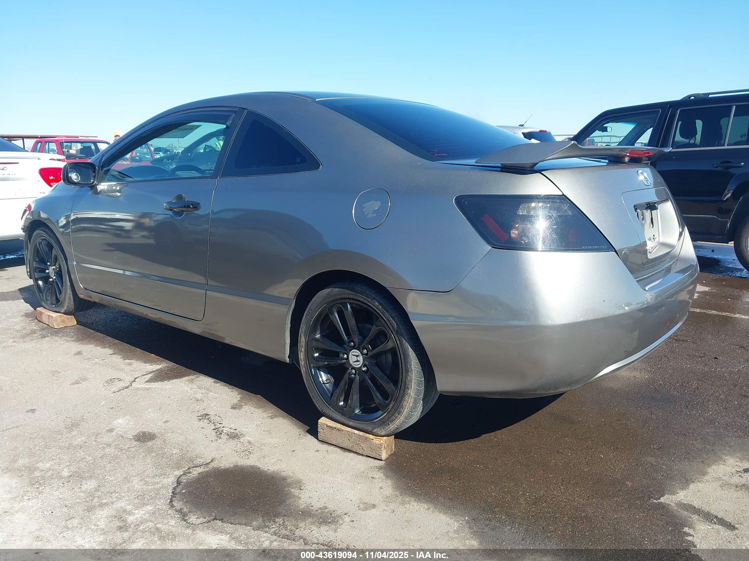 HONDA CIVIC image 3