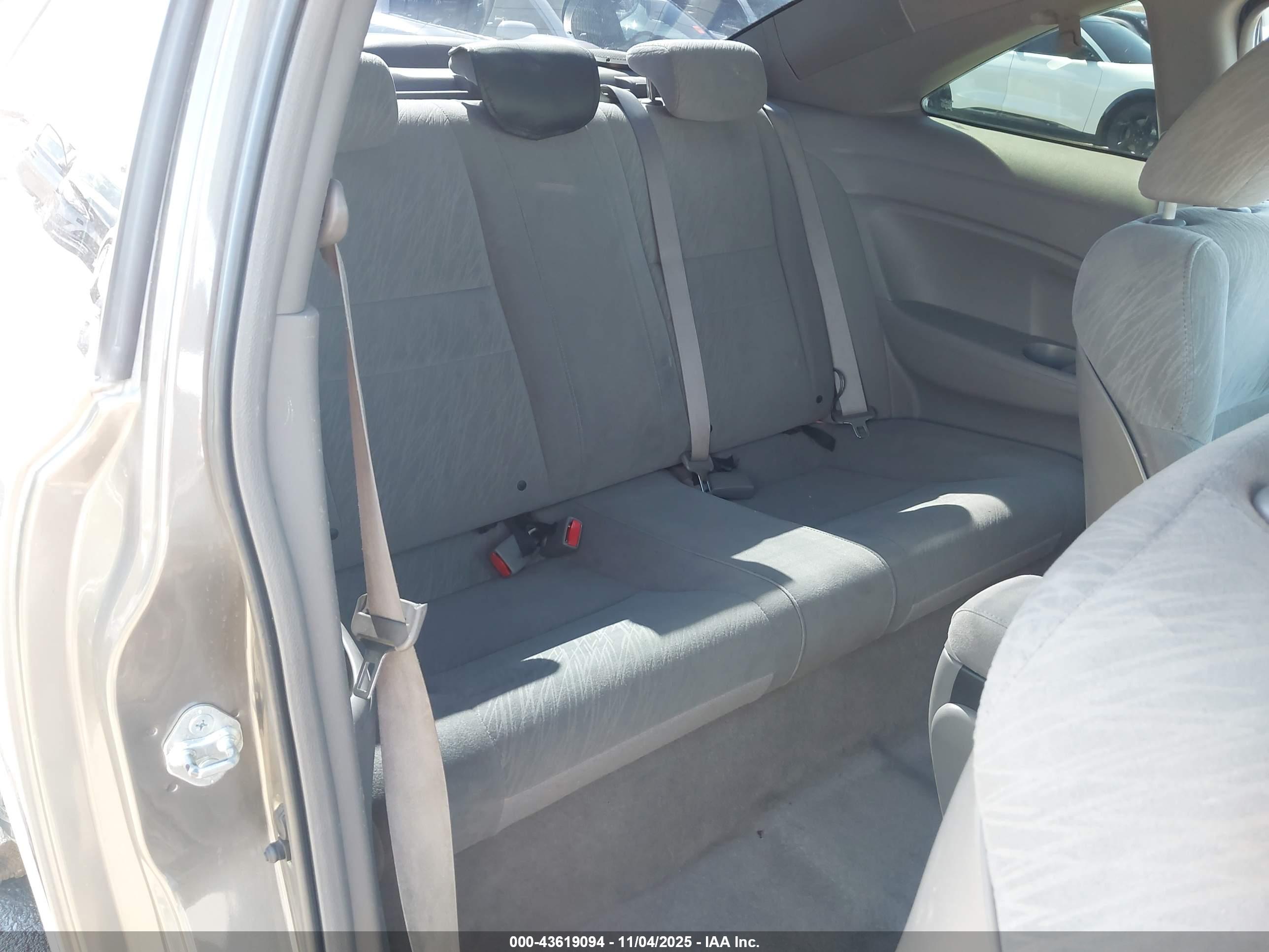 HONDA CIVIC image 8