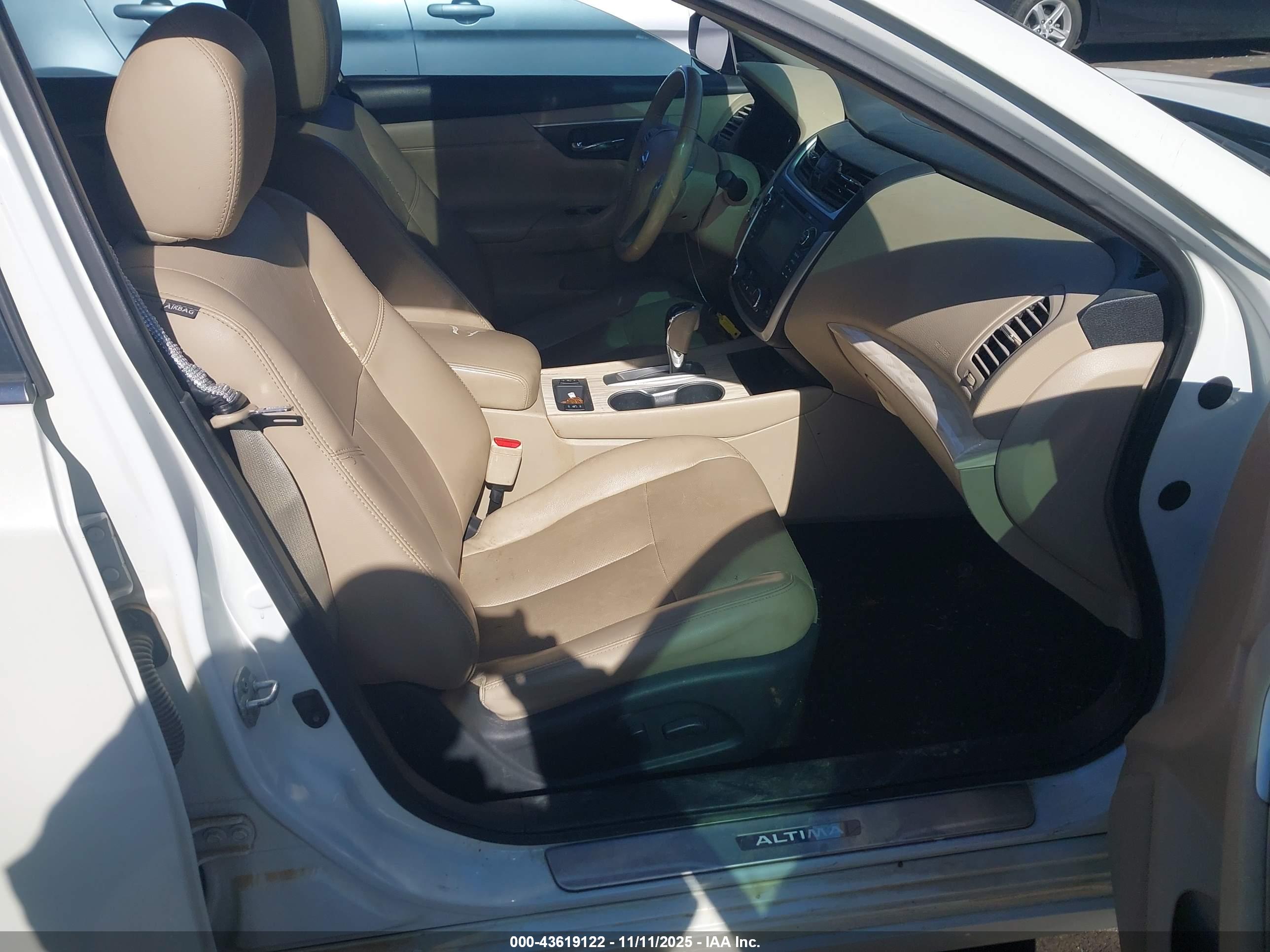 NISSAN ALTIMA image 5