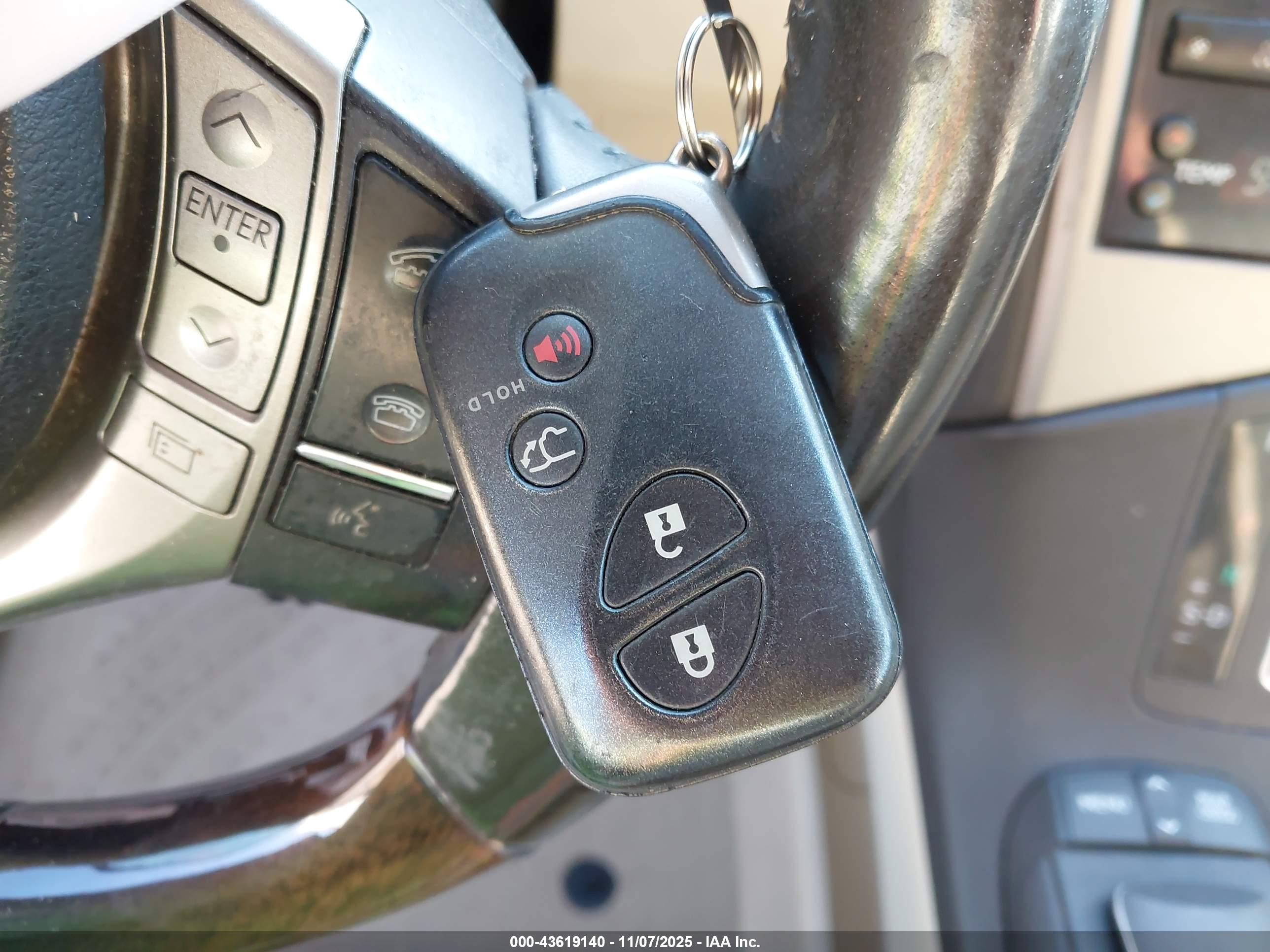 LEXUS RX image 11