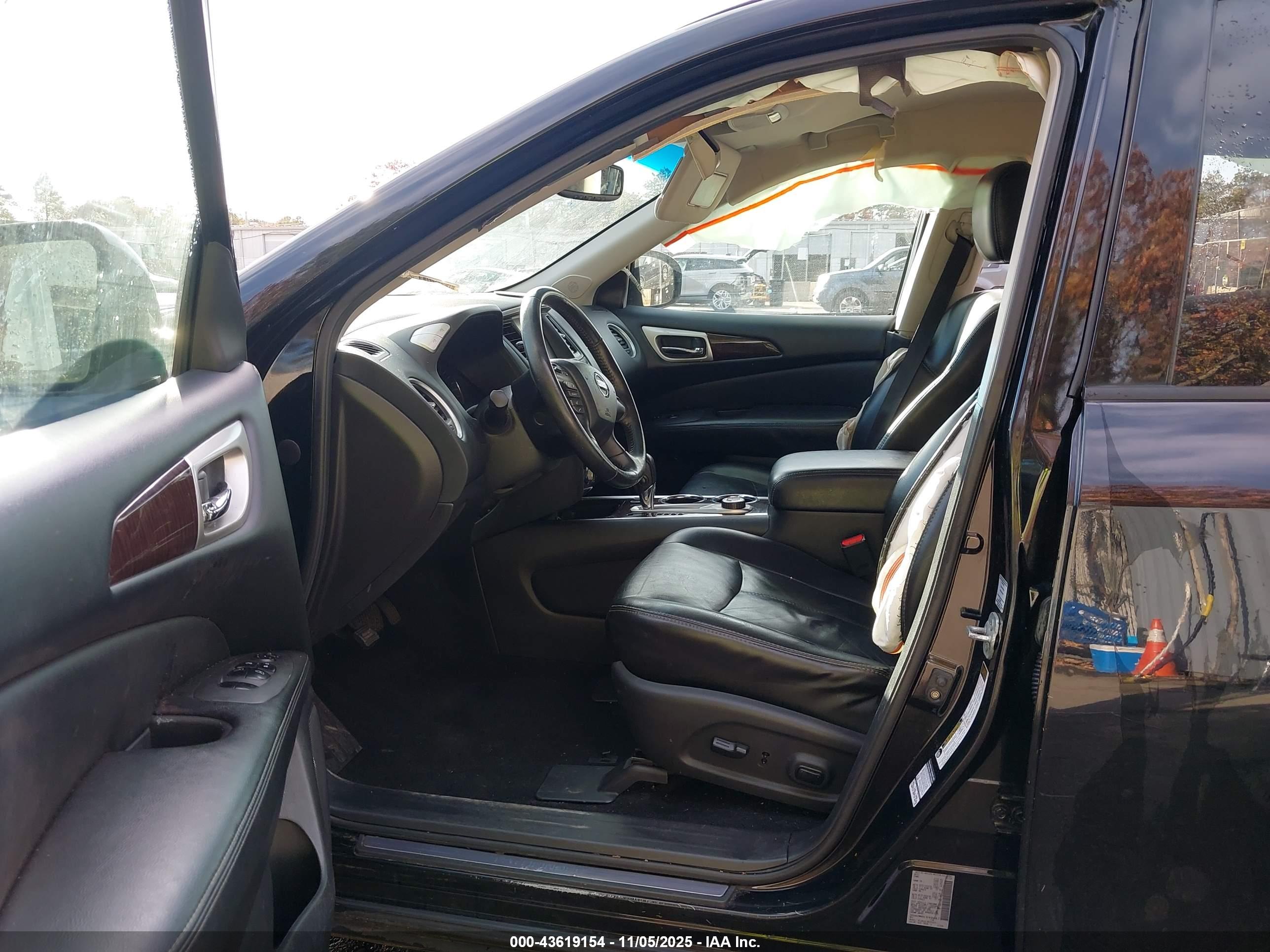 NISSAN PATHFINDER image 5