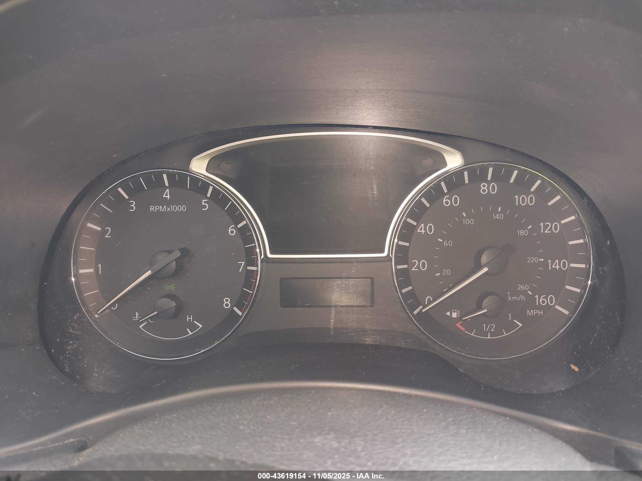 NISSAN PATHFINDER image 7
