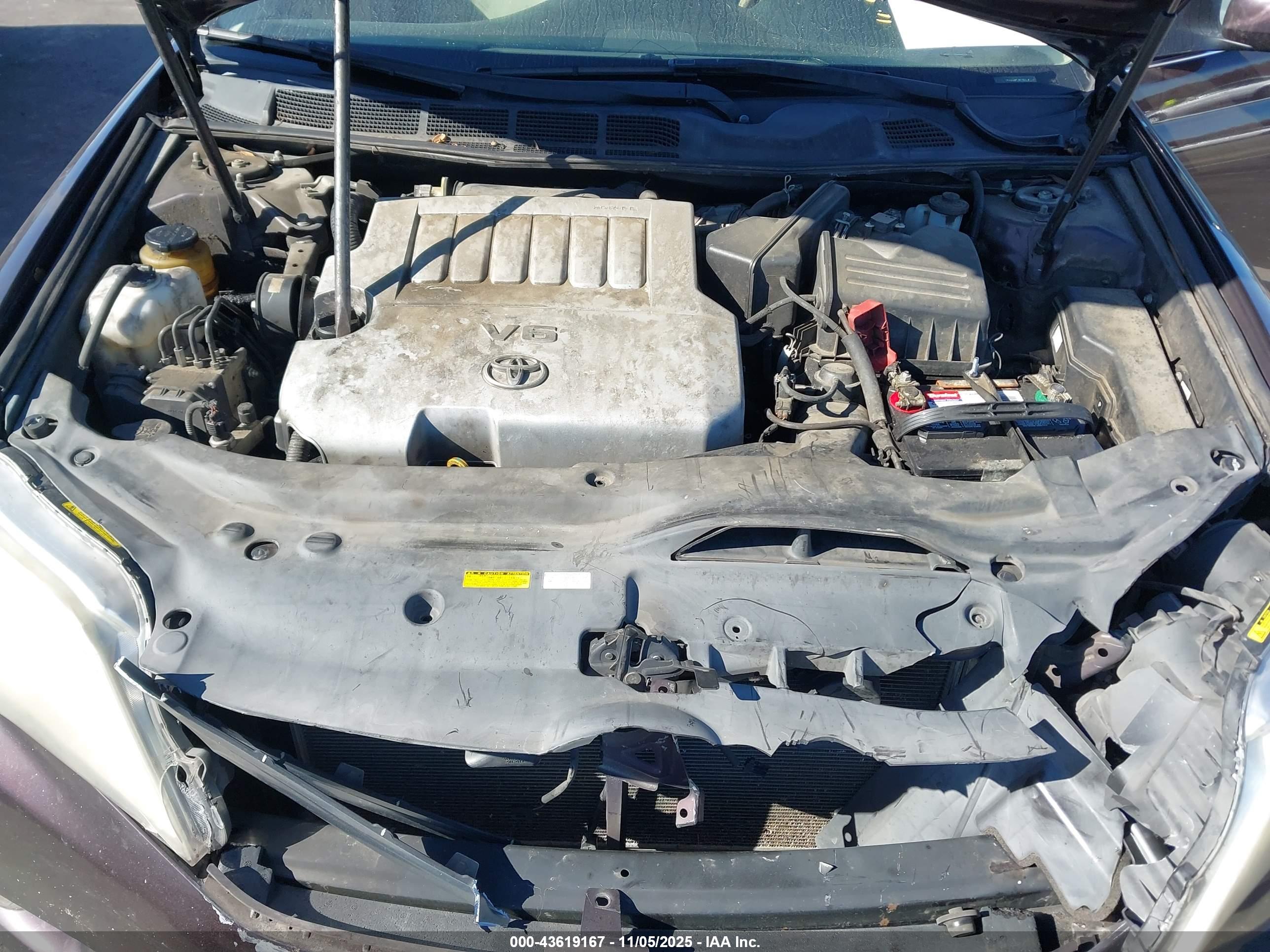 TOYOTA AVALON image 10