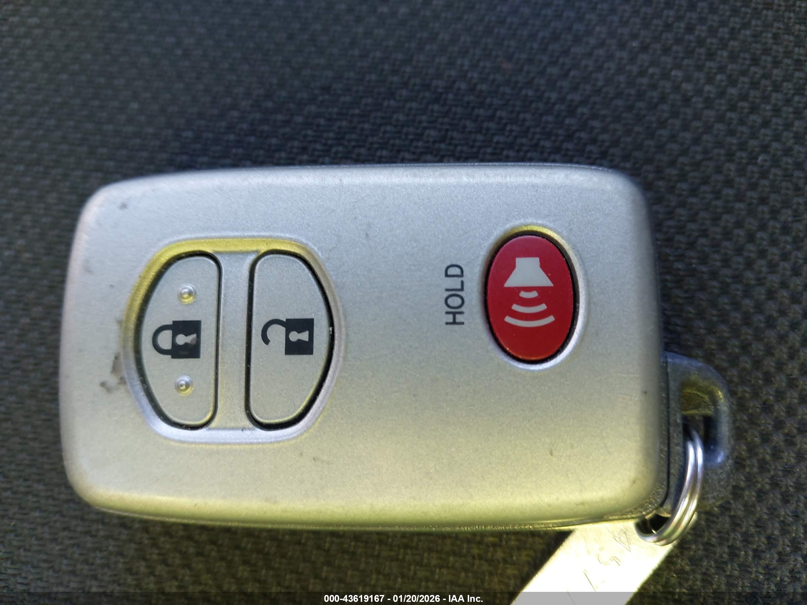 TOYOTA AVALON image 11