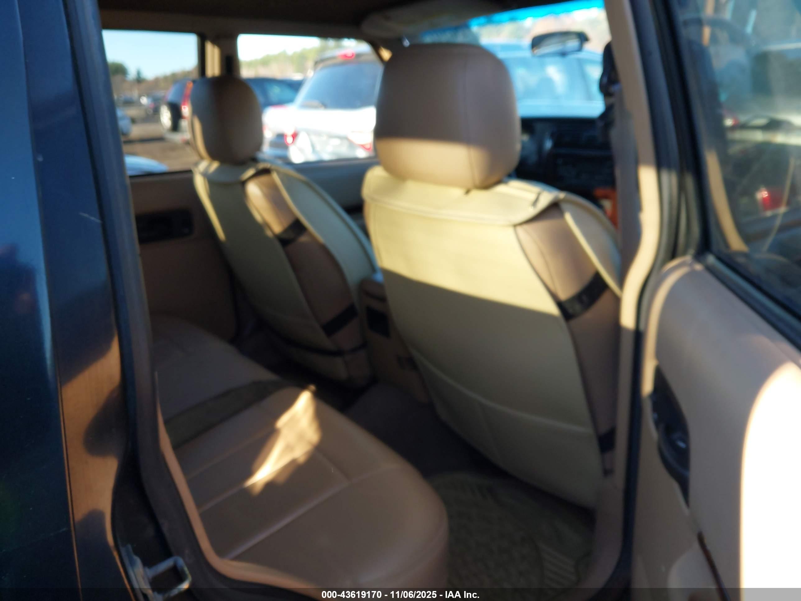 JEEP CHEROKEE image 8