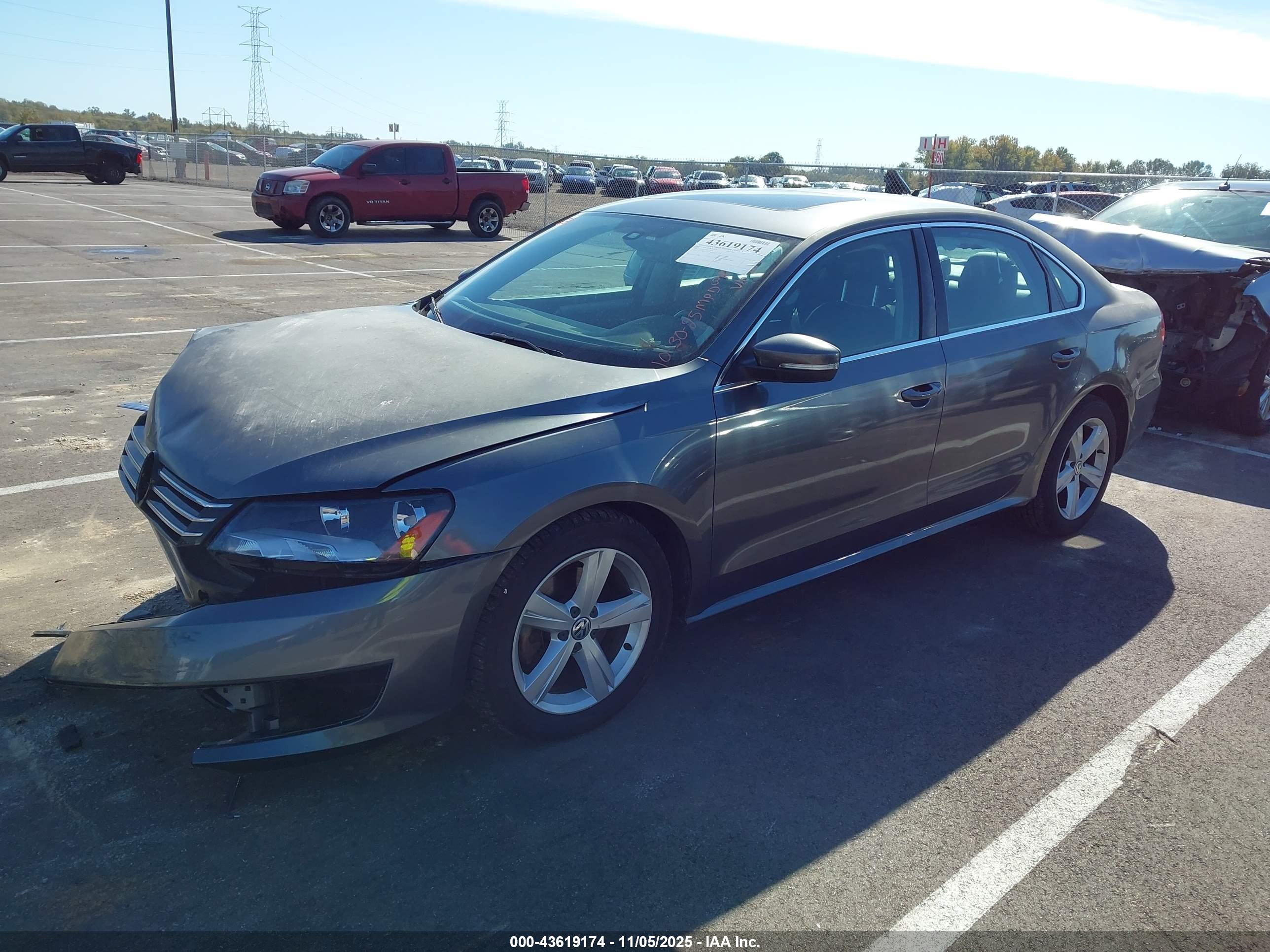 VOLKSWAGEN PASSAT image 2