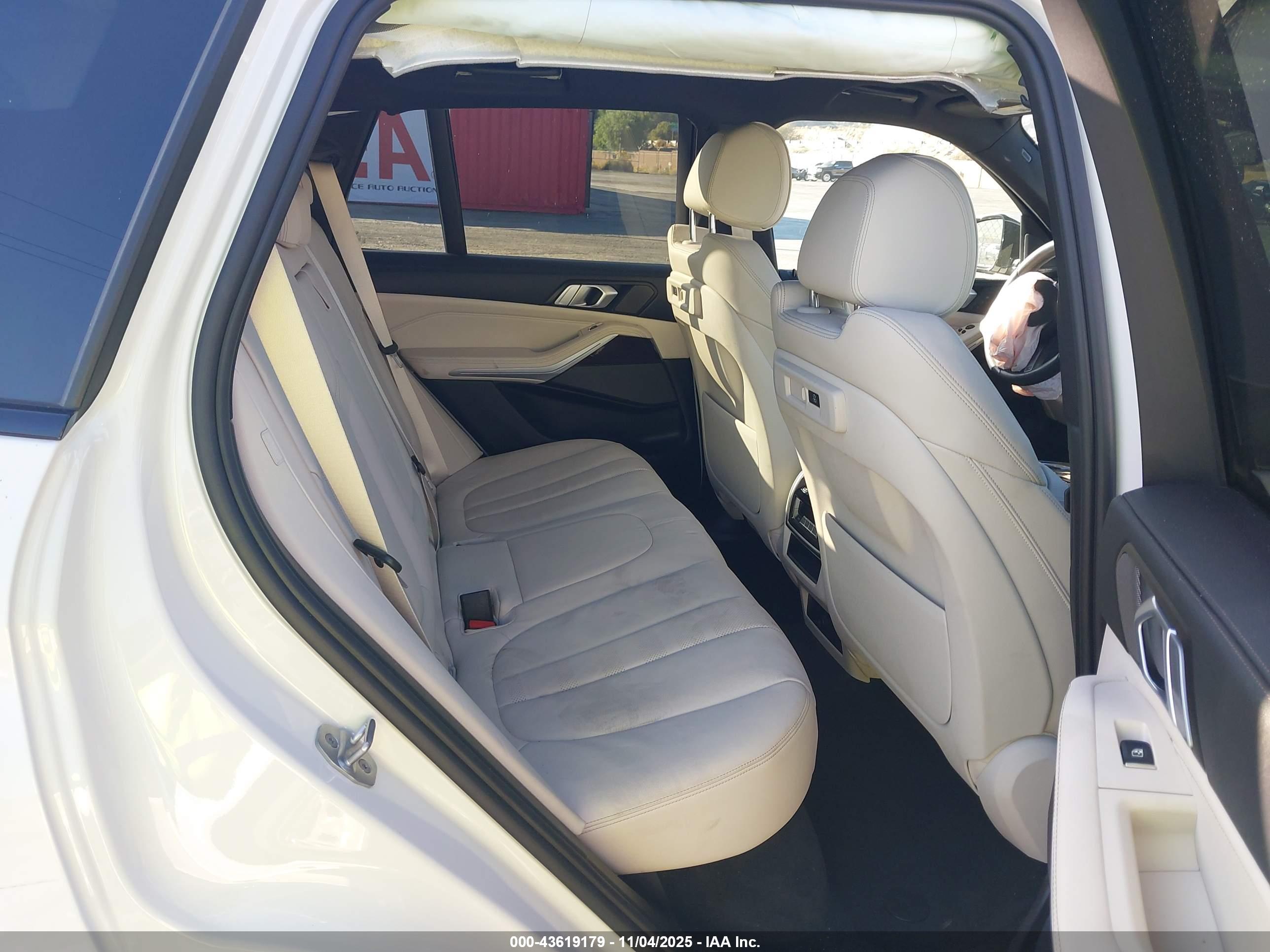 BMW X5 image 8