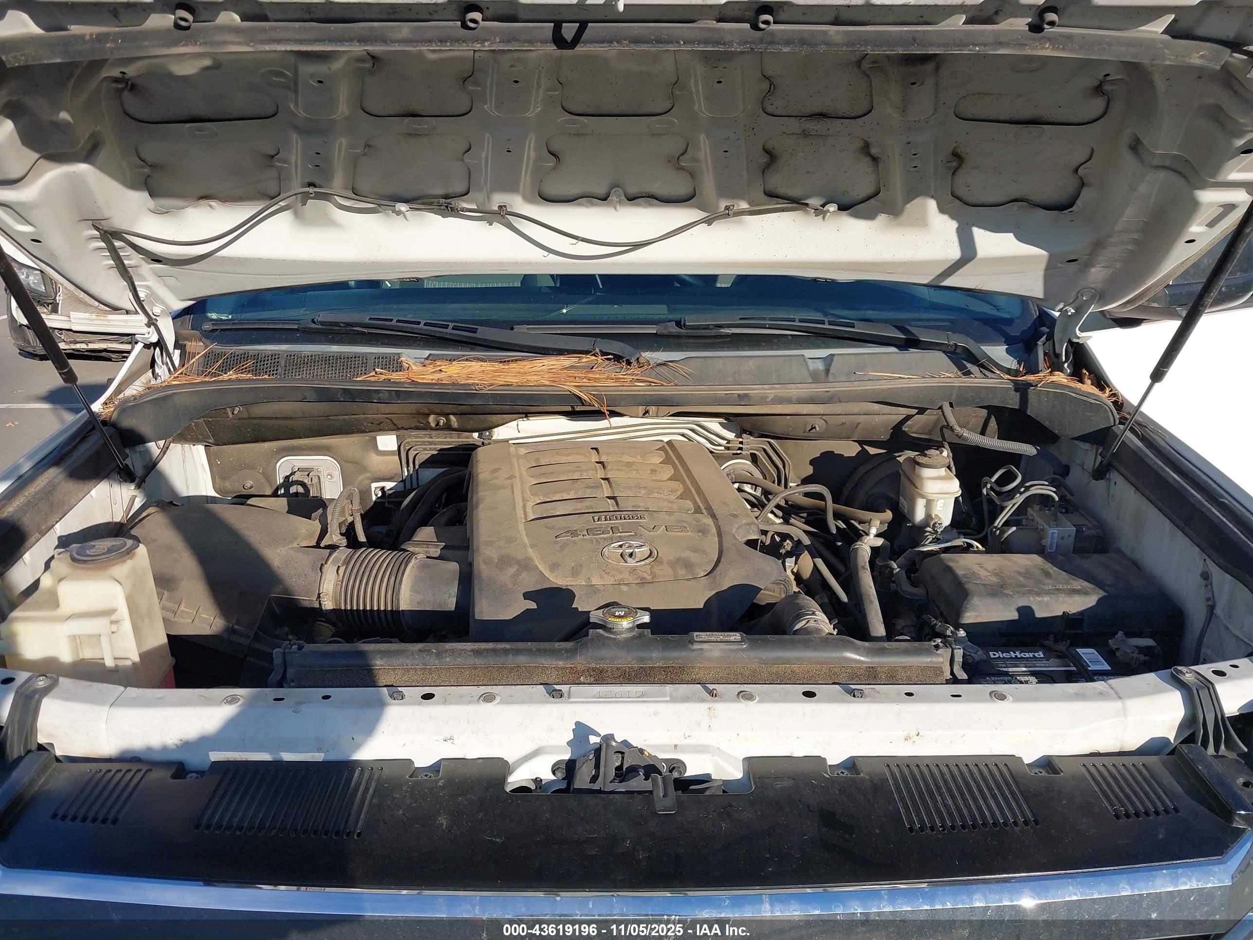 TOYOTA TUNDRA image 10