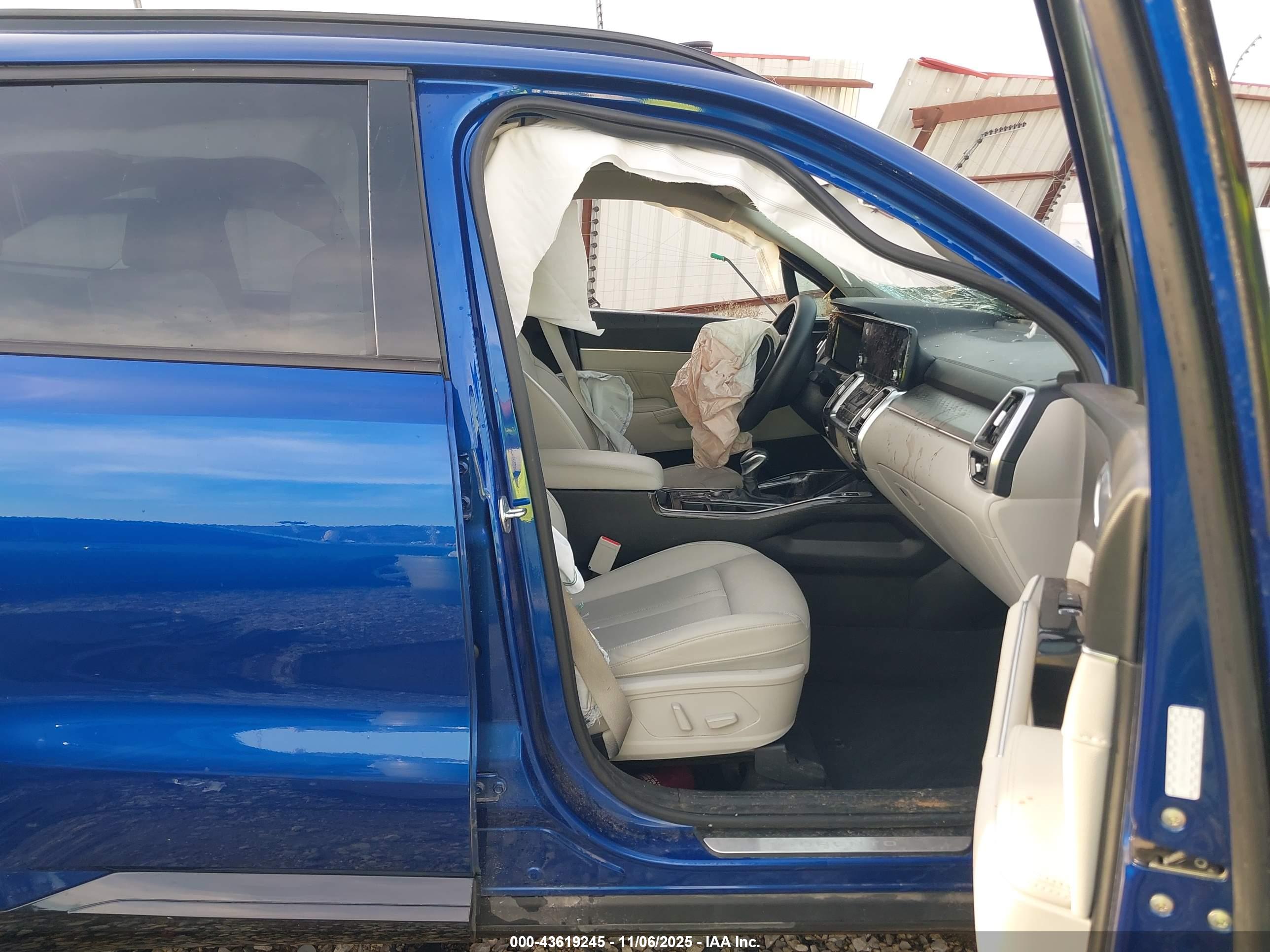 KIA SORENTO image 5