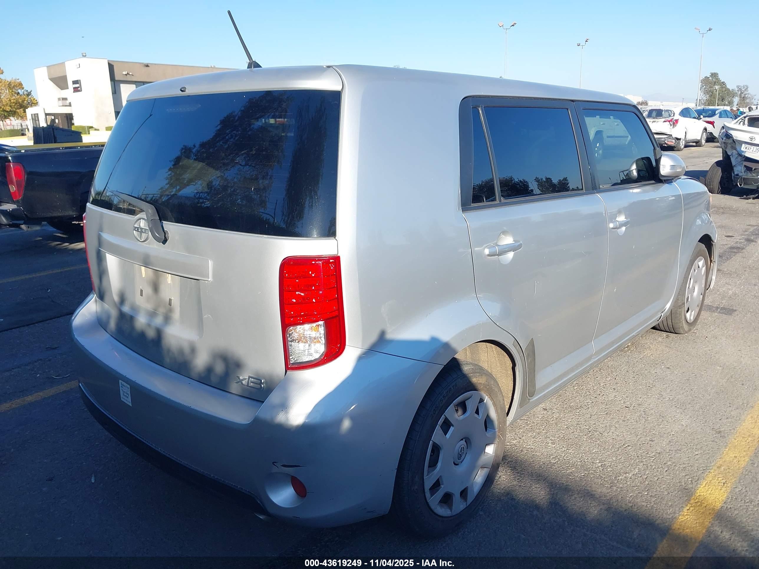 SCION XB image 4