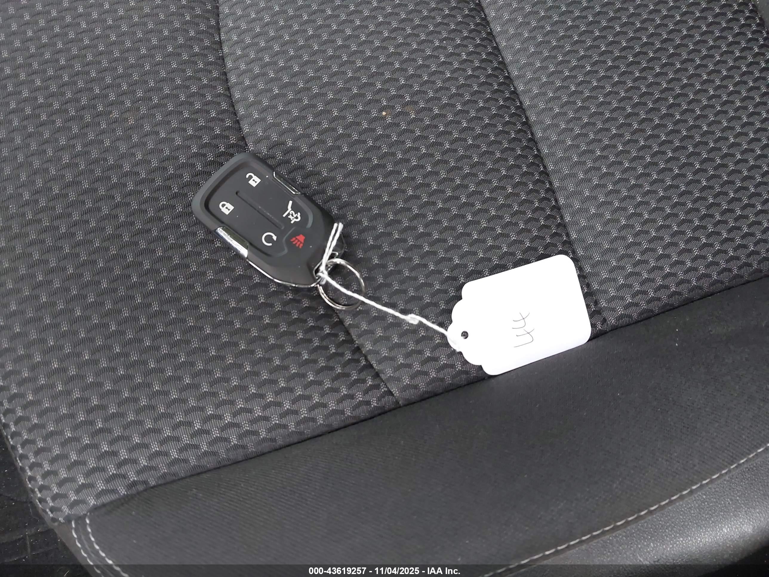 GMC TERRAIN image 11