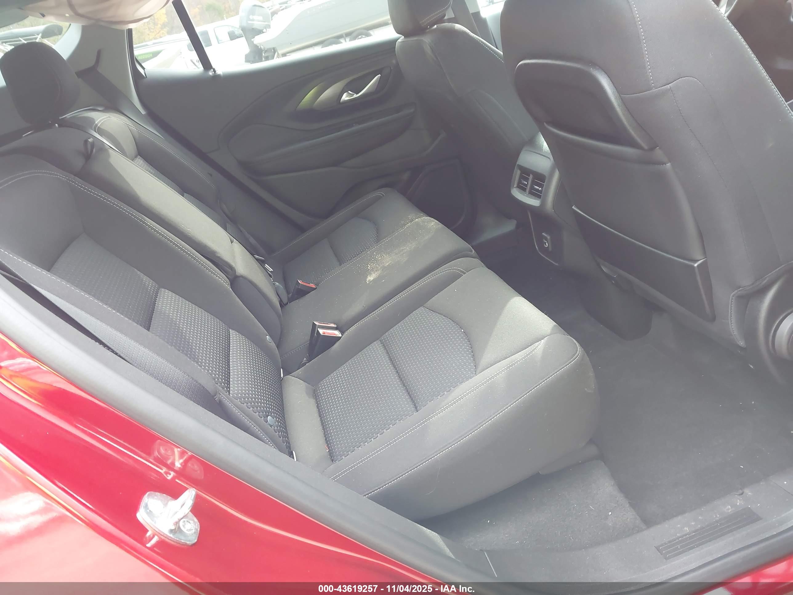 GMC TERRAIN image 8