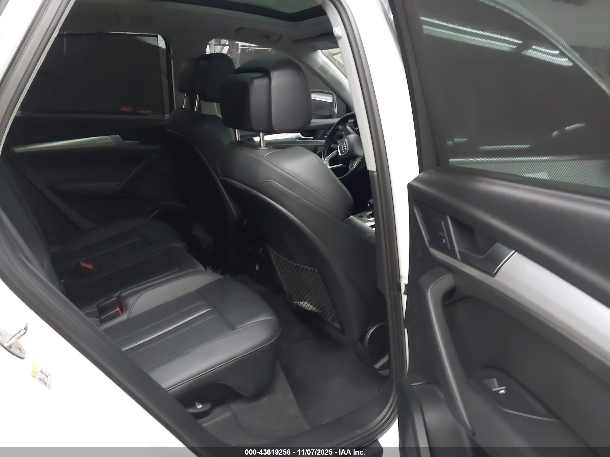 AUDI Q5 image 8