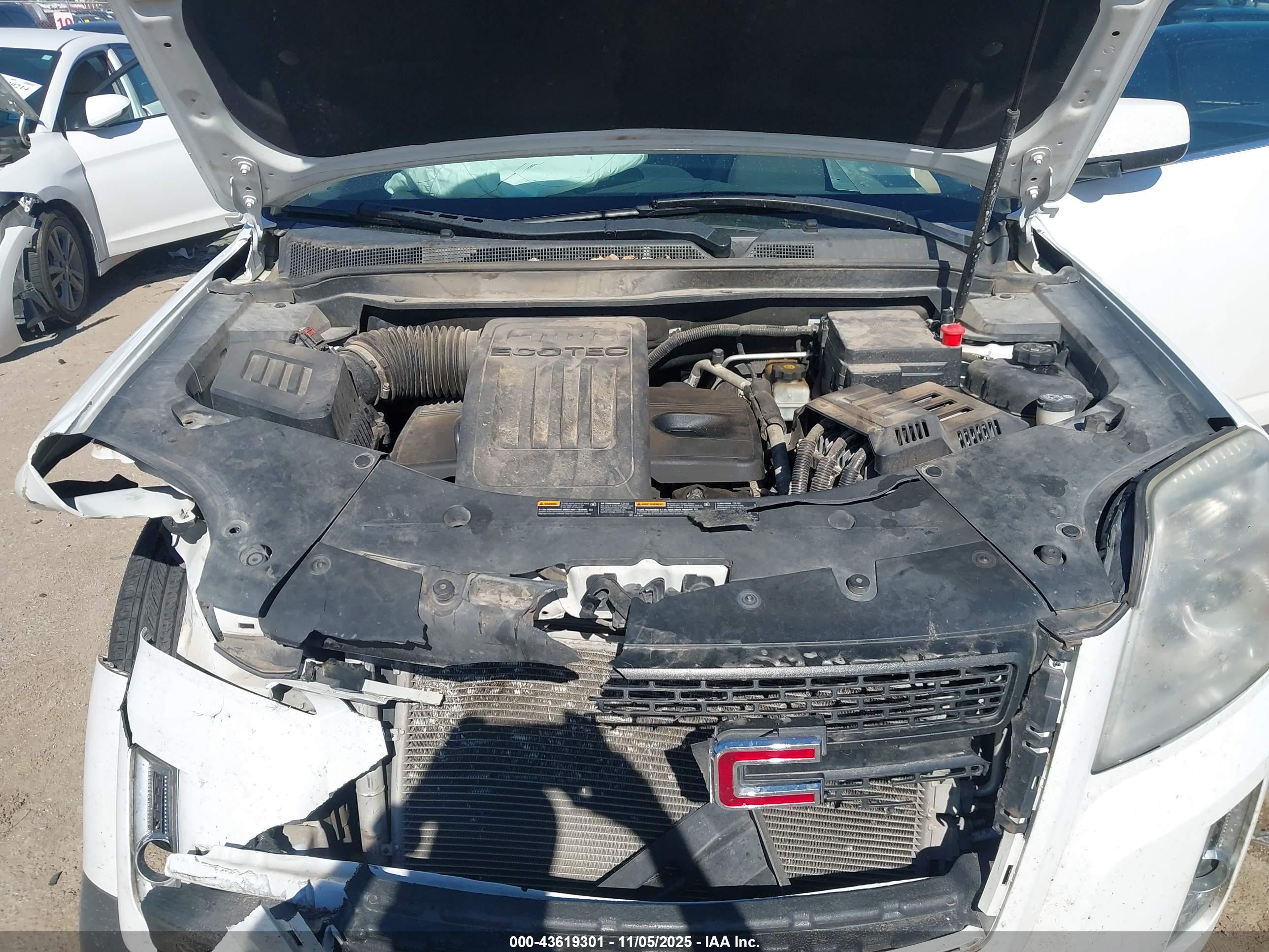 GMC TERRAIN image 10