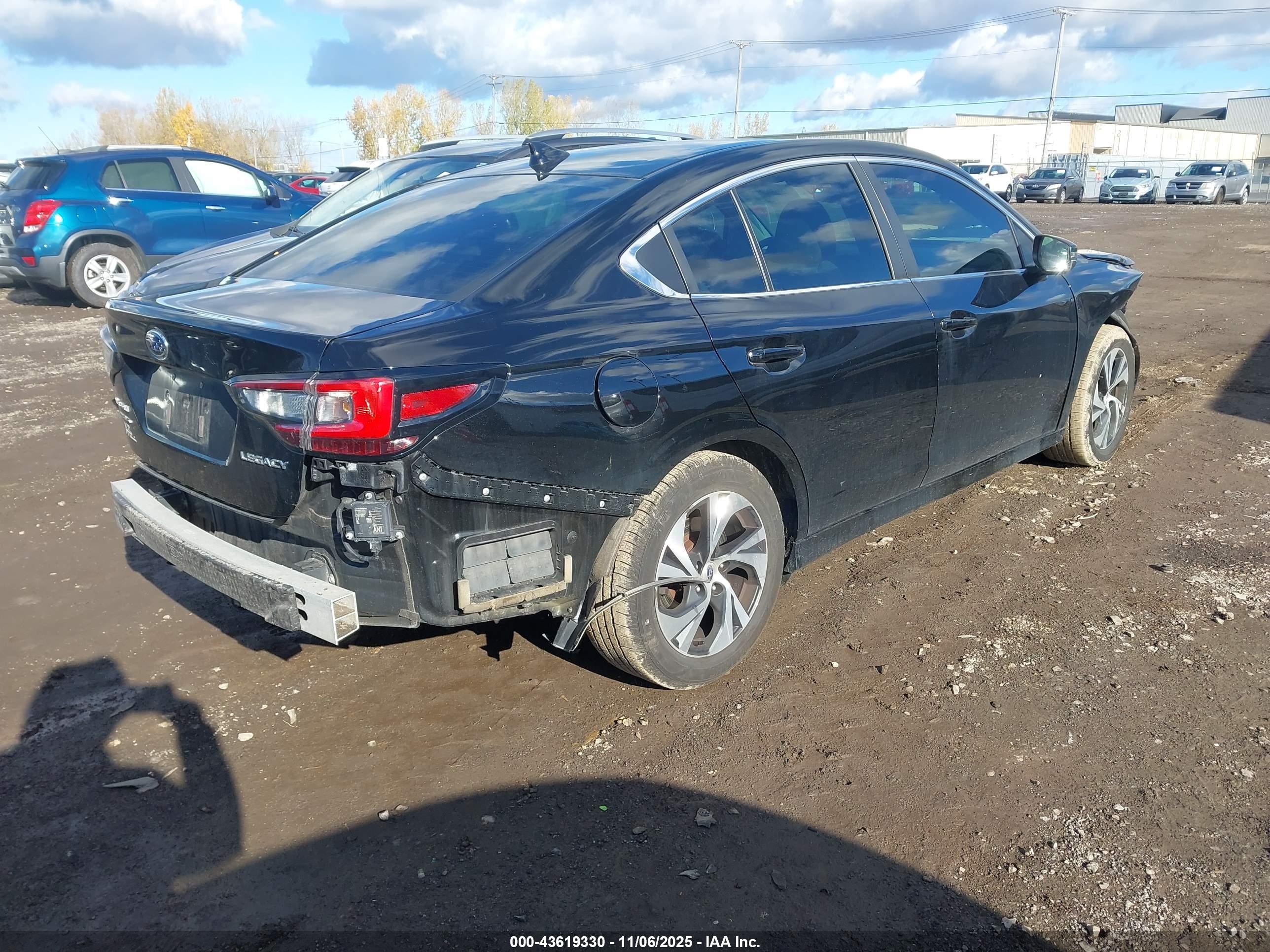 SUBARU LEGACY image 4