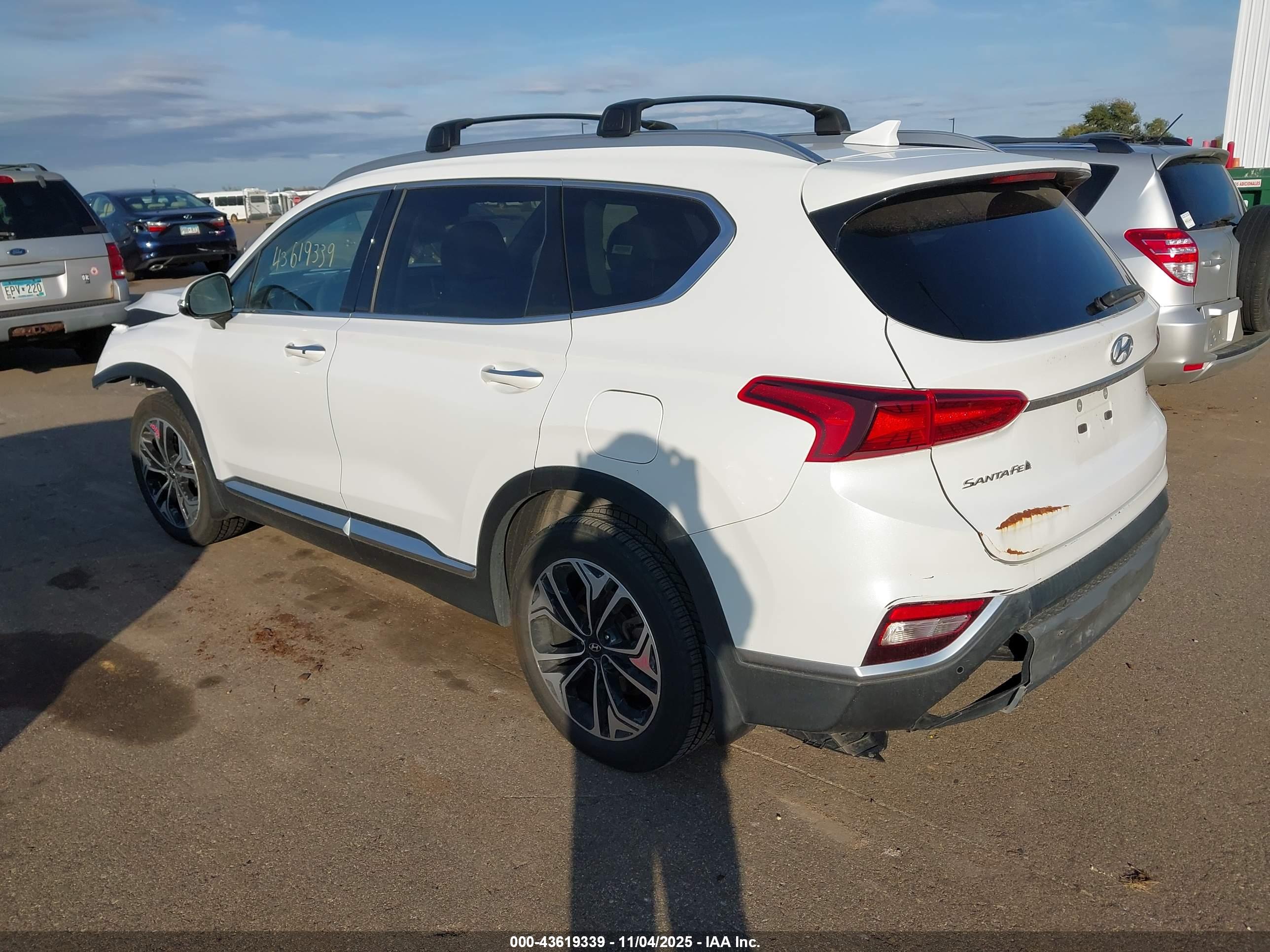 HYUNDAI SANTA image 3