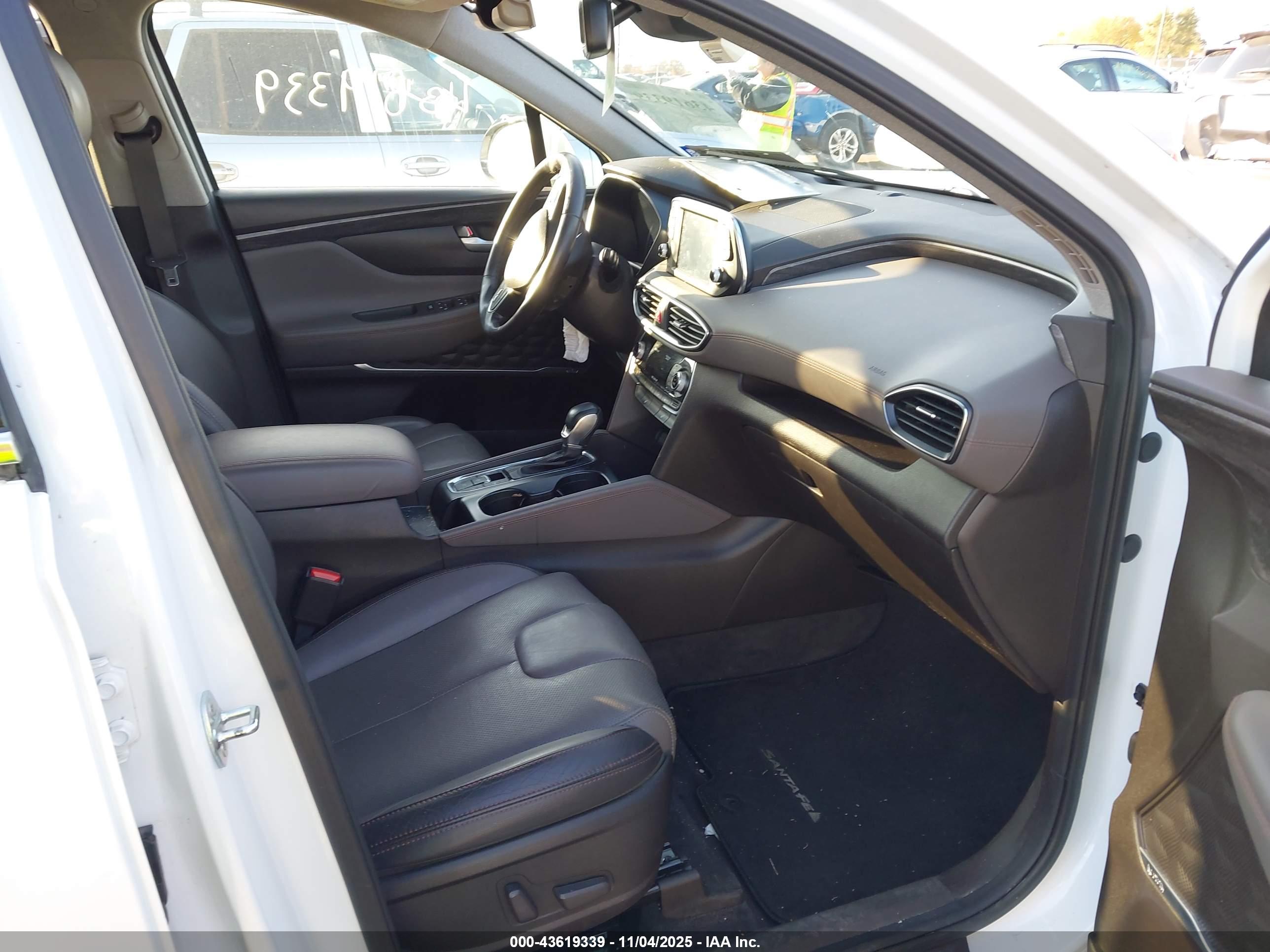 HYUNDAI SANTA image 5