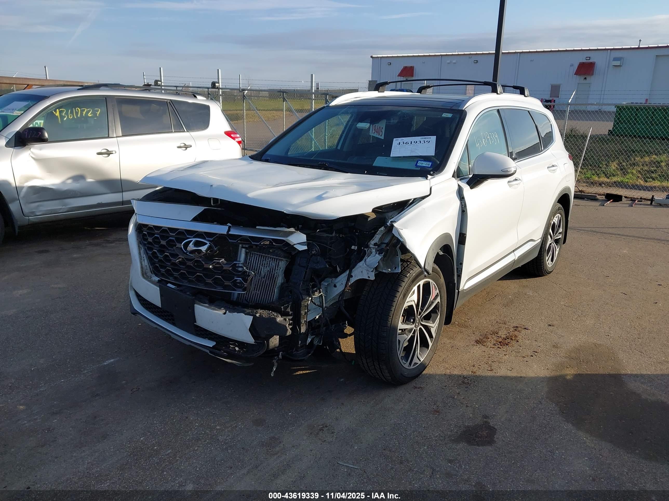 HYUNDAI SANTA image 6