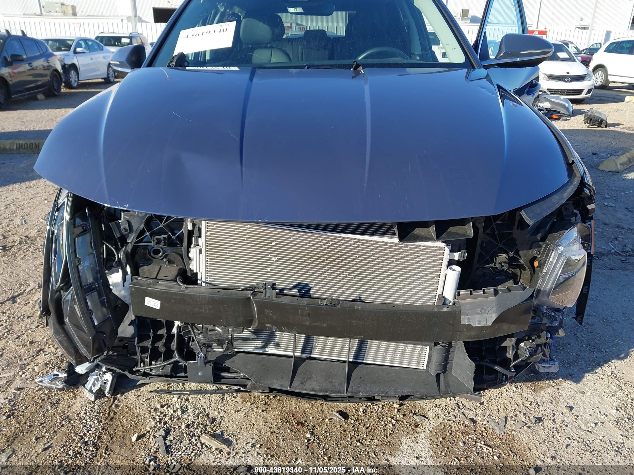HYUNDAI TUCSON image 6