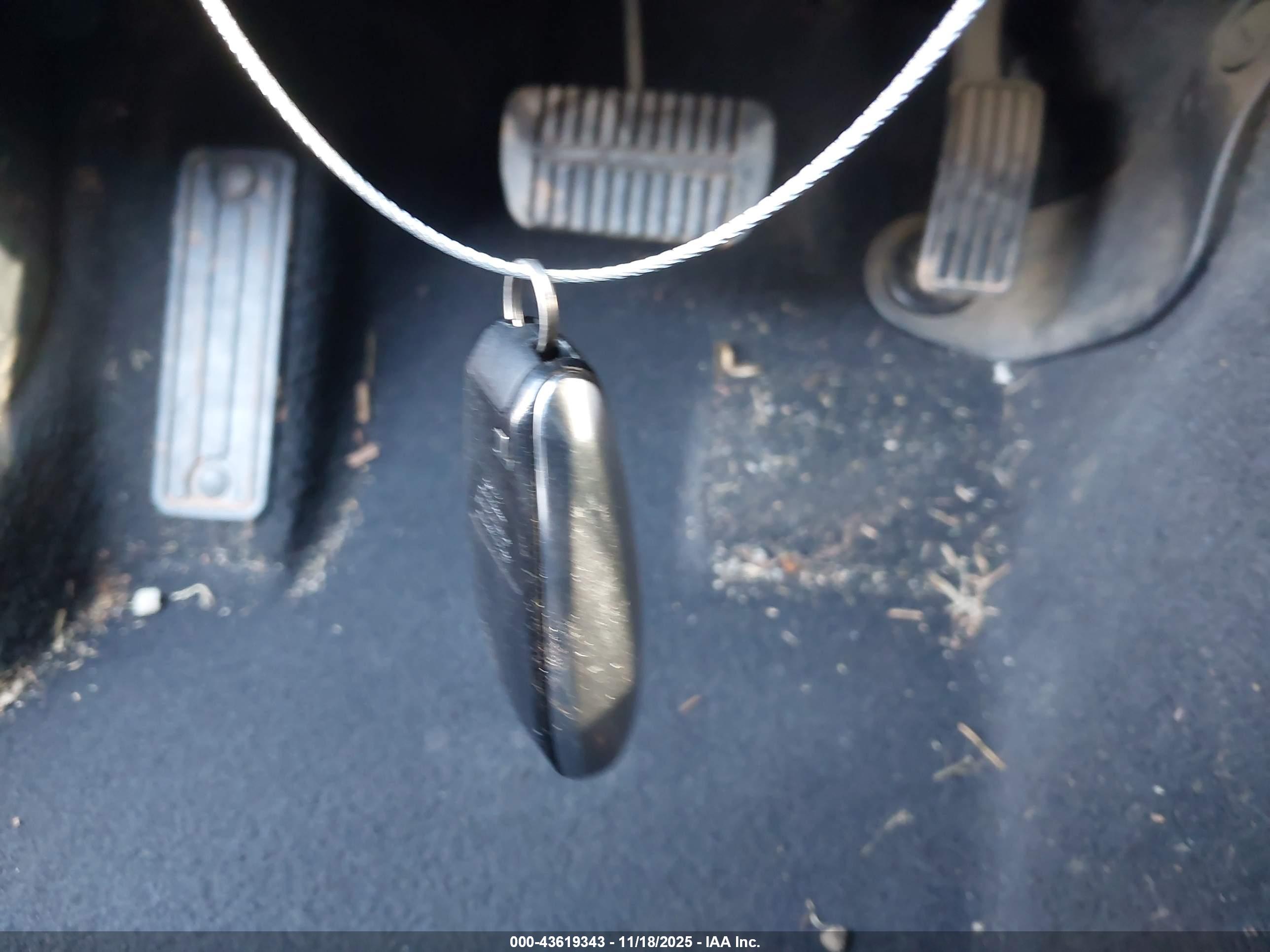 SUBARU OUTBACK image 11