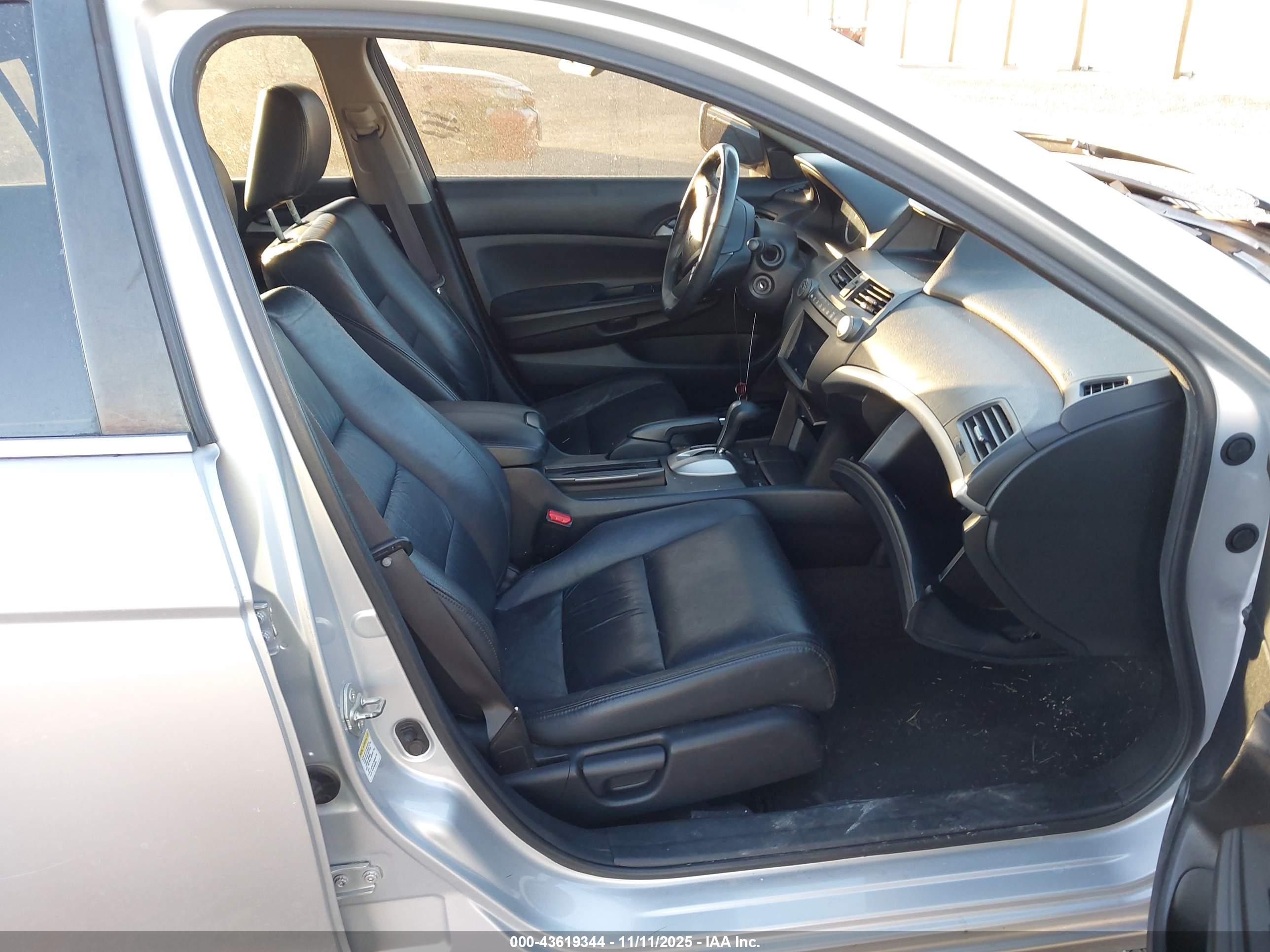 HONDA ACCORD image 5