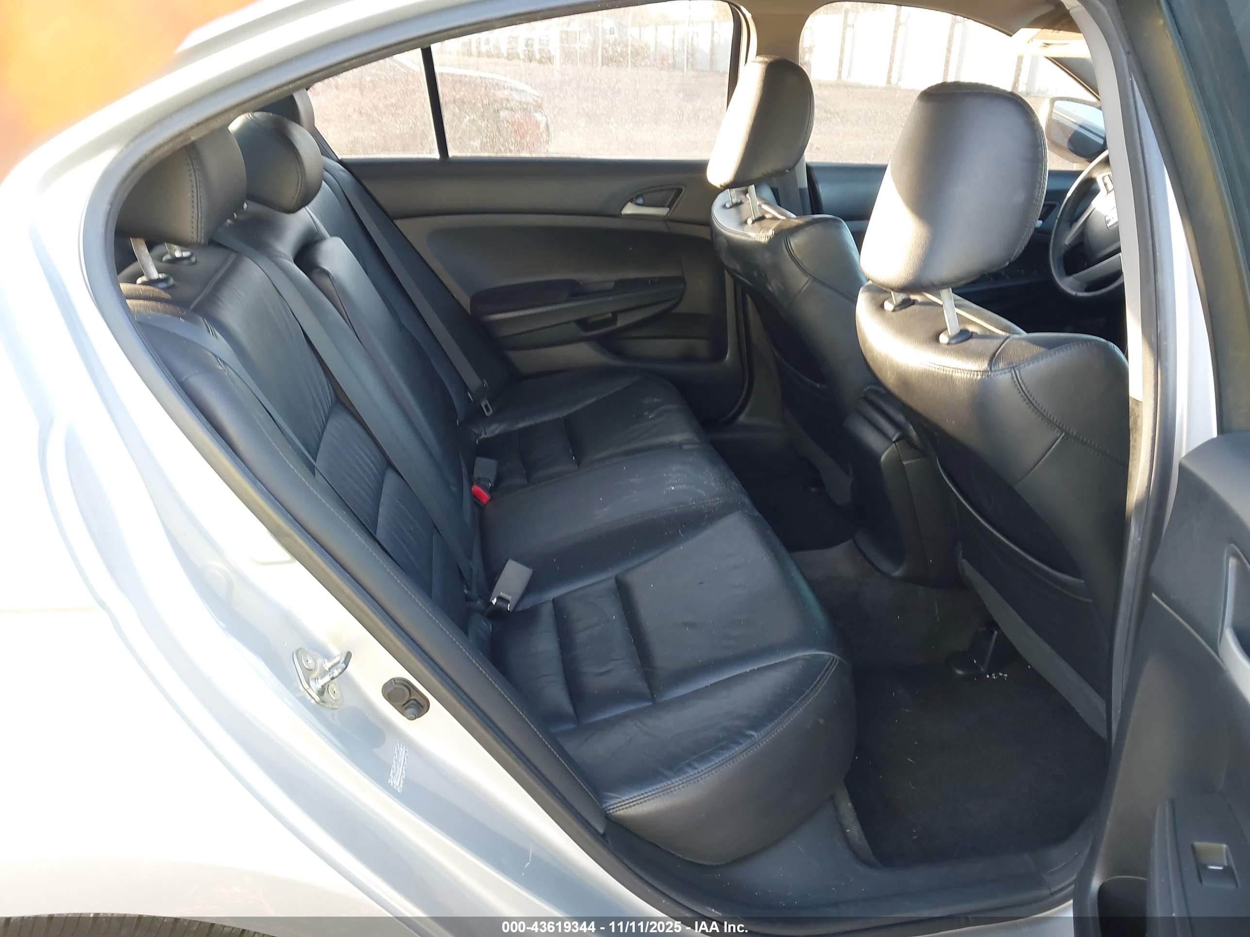 HONDA ACCORD image 8